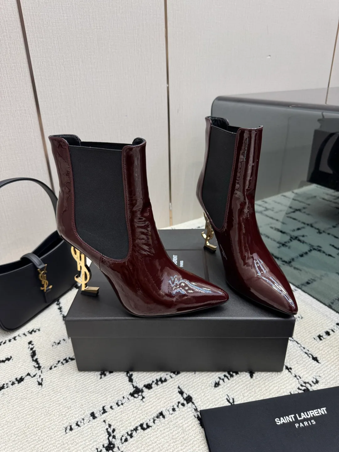 Women's Booties SAINT LAURENT 17854418