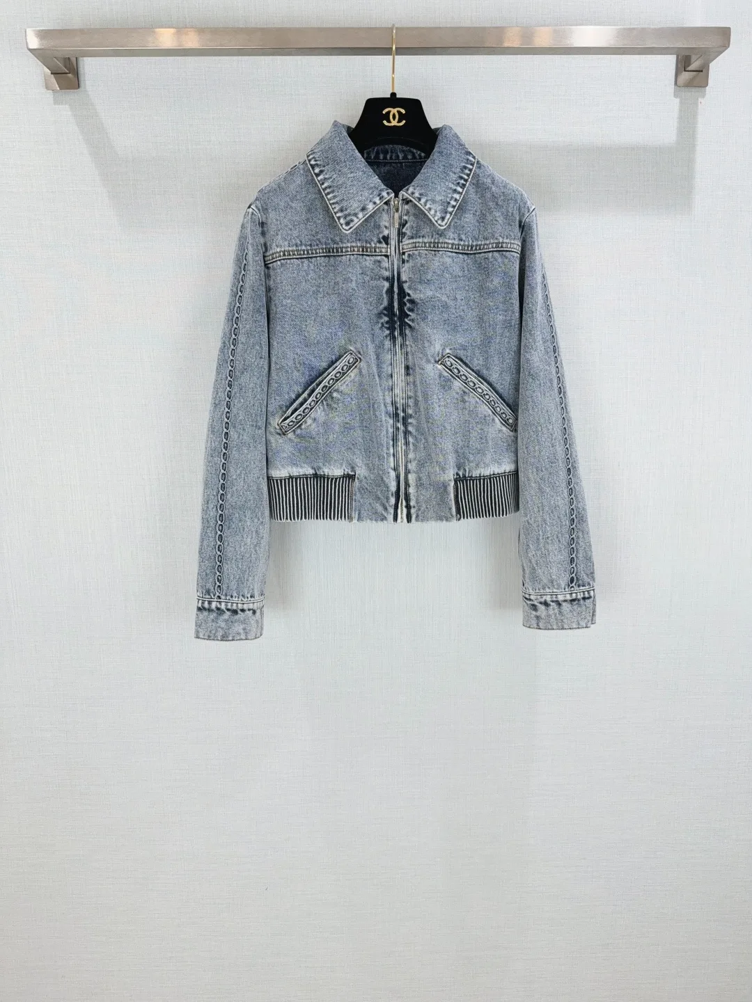 Women's Jackets And Down Jackets CHANEL 16887012