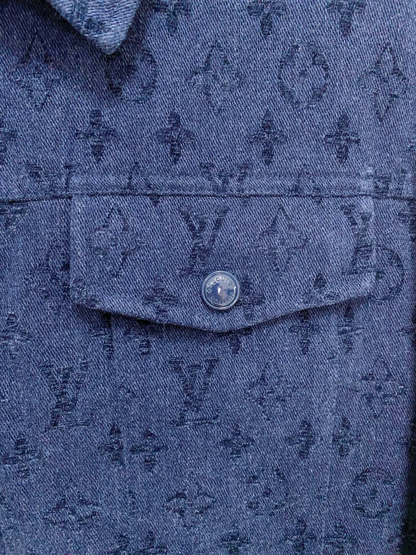 Men's Jackets And Down Jackets LOUIS VUITTON 18355648