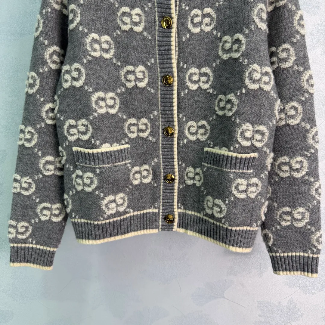 Women's Jumpers And Sweaters GUCCI 18211539