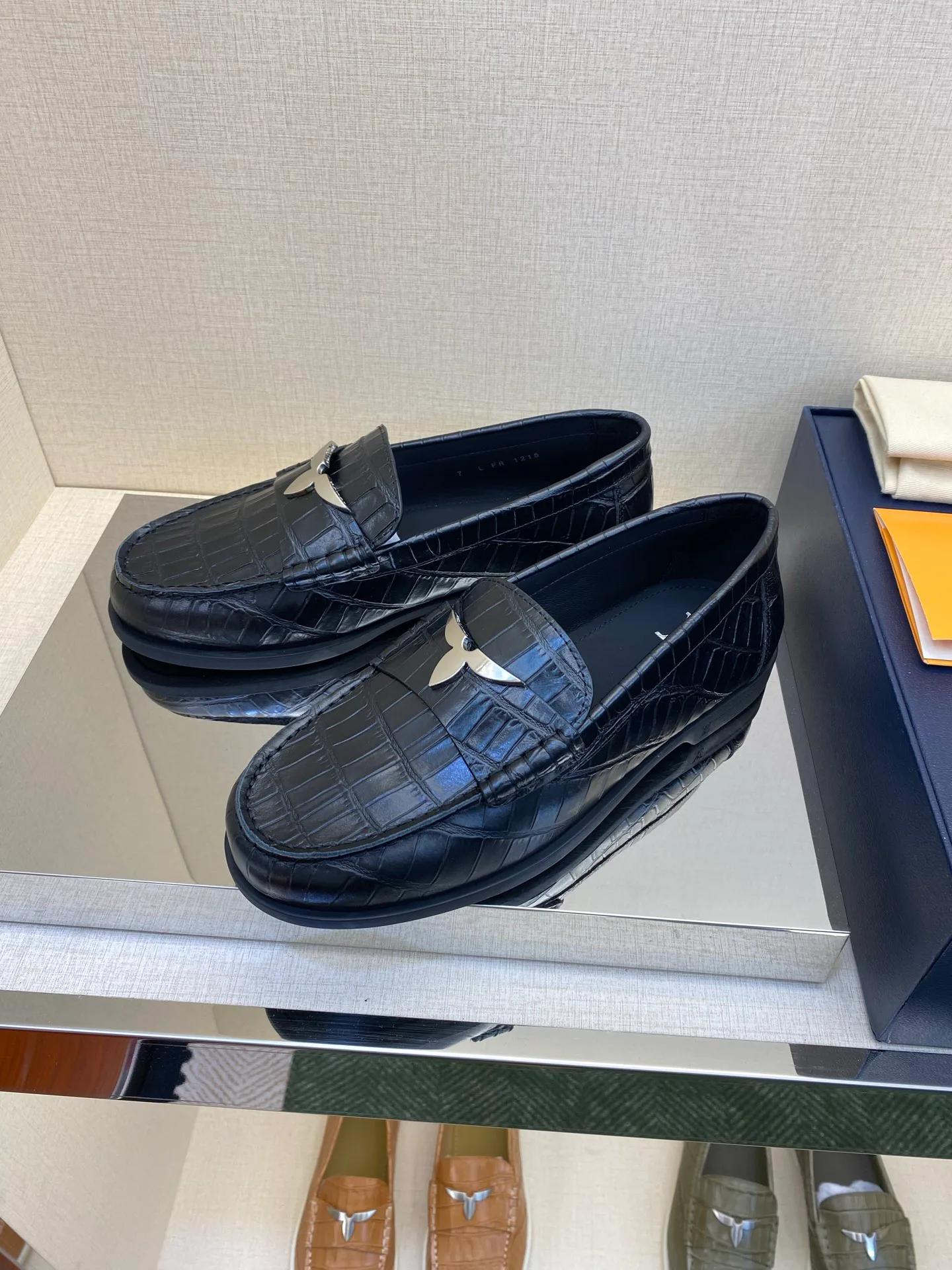 Лоферы И Туфли Мужские Louis Vuitton 18586341