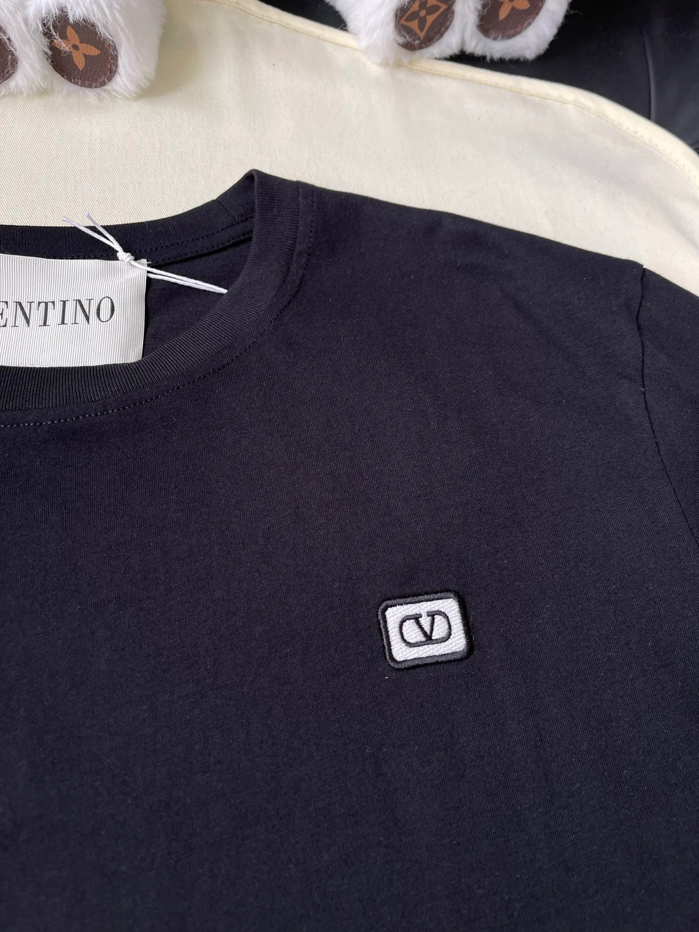Women's T-Shirts VALENTINO 18191243