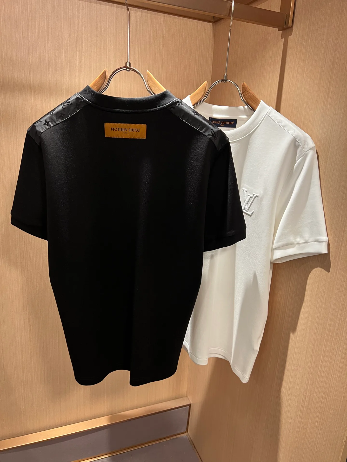 Men's T-Shirts LOUIS VUITTON 18519537