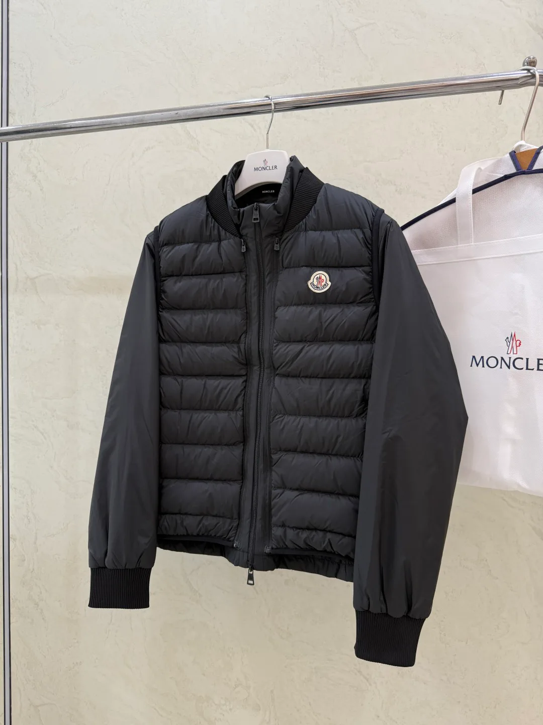Men's Jackets And Down Jackets MONCLER 18507135