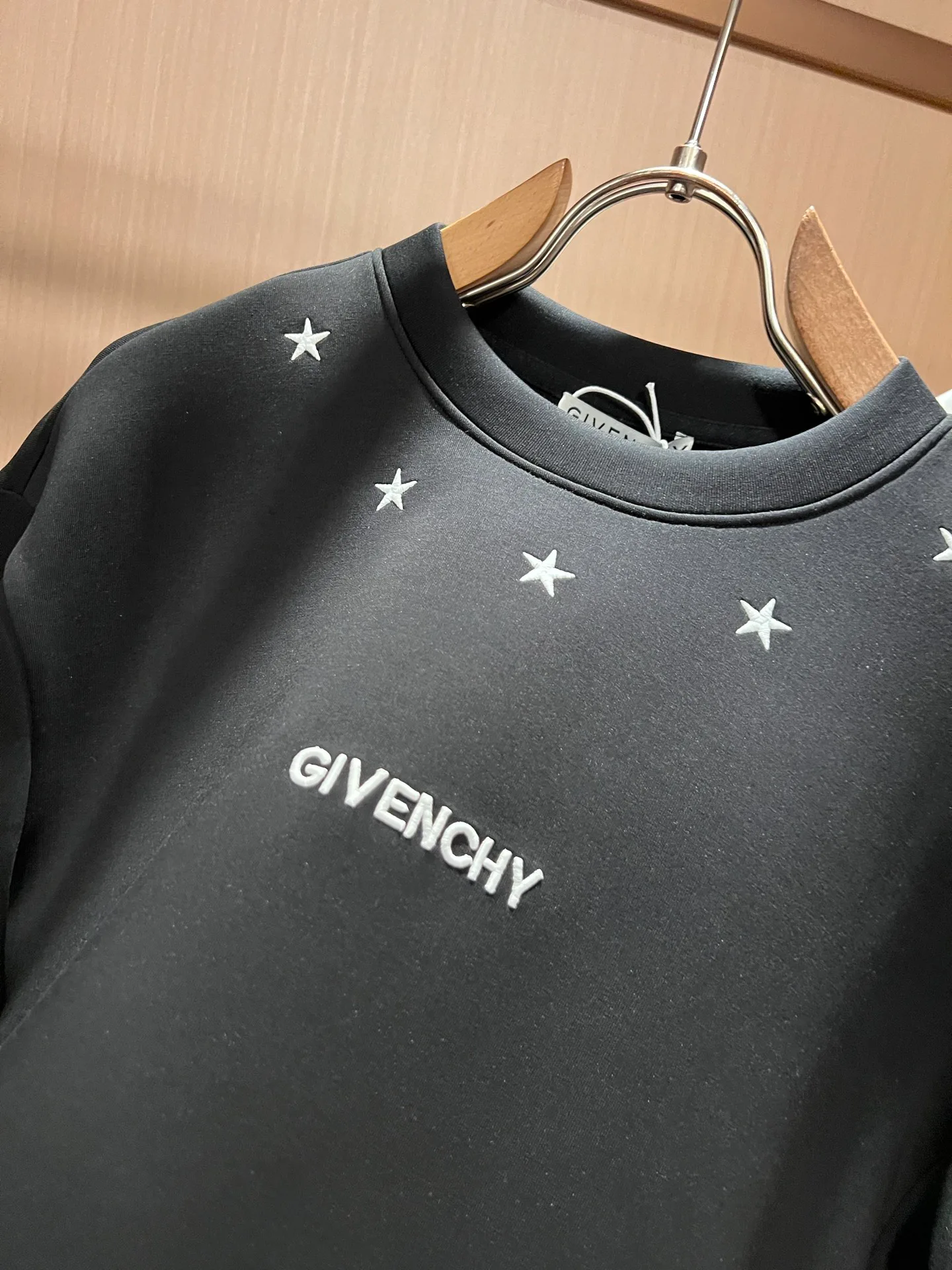 Men's Sweatshirts And Hoodies GIVENCHY 18519642