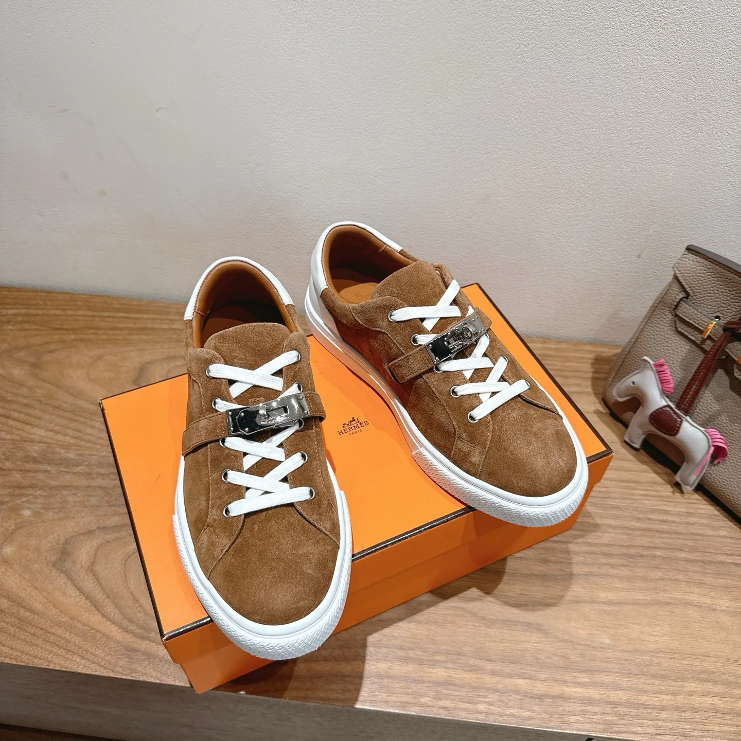 Women's Sneakers HERMES 17414433