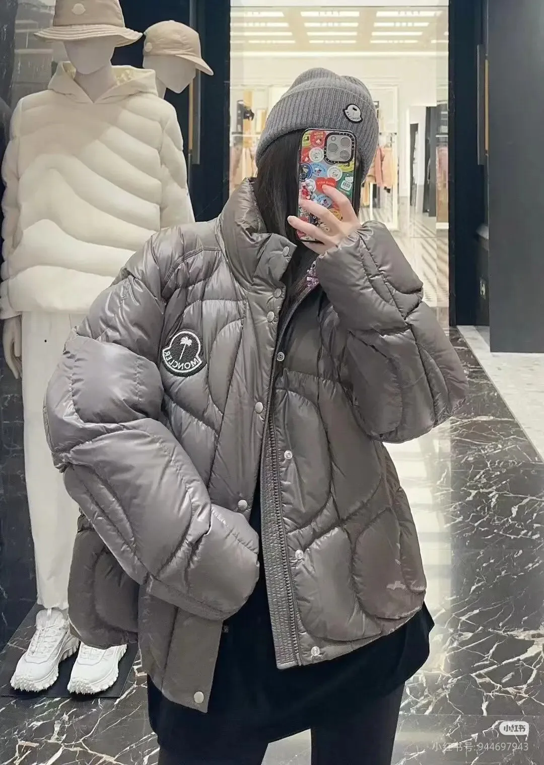 Women's Jackets And Down Jackets MONCLER 18044436