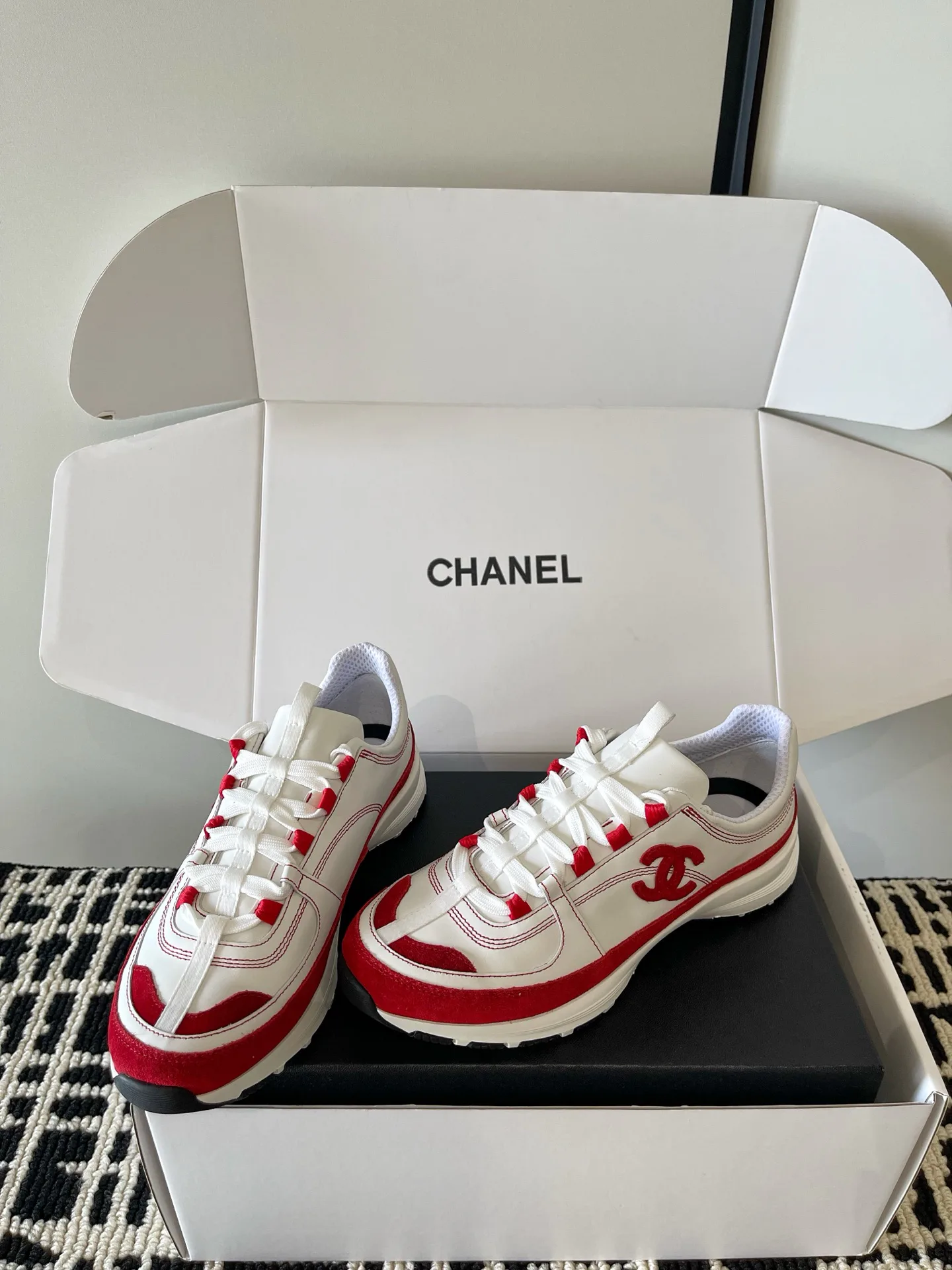 Women's Sneakers CHANEL 18283700