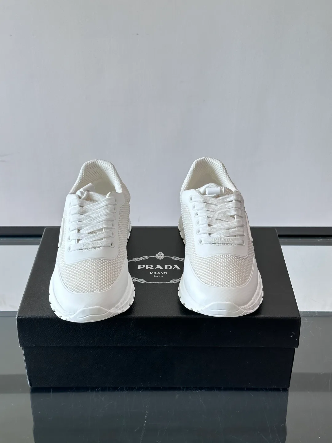 Men's Sneakers PRADA 17646150