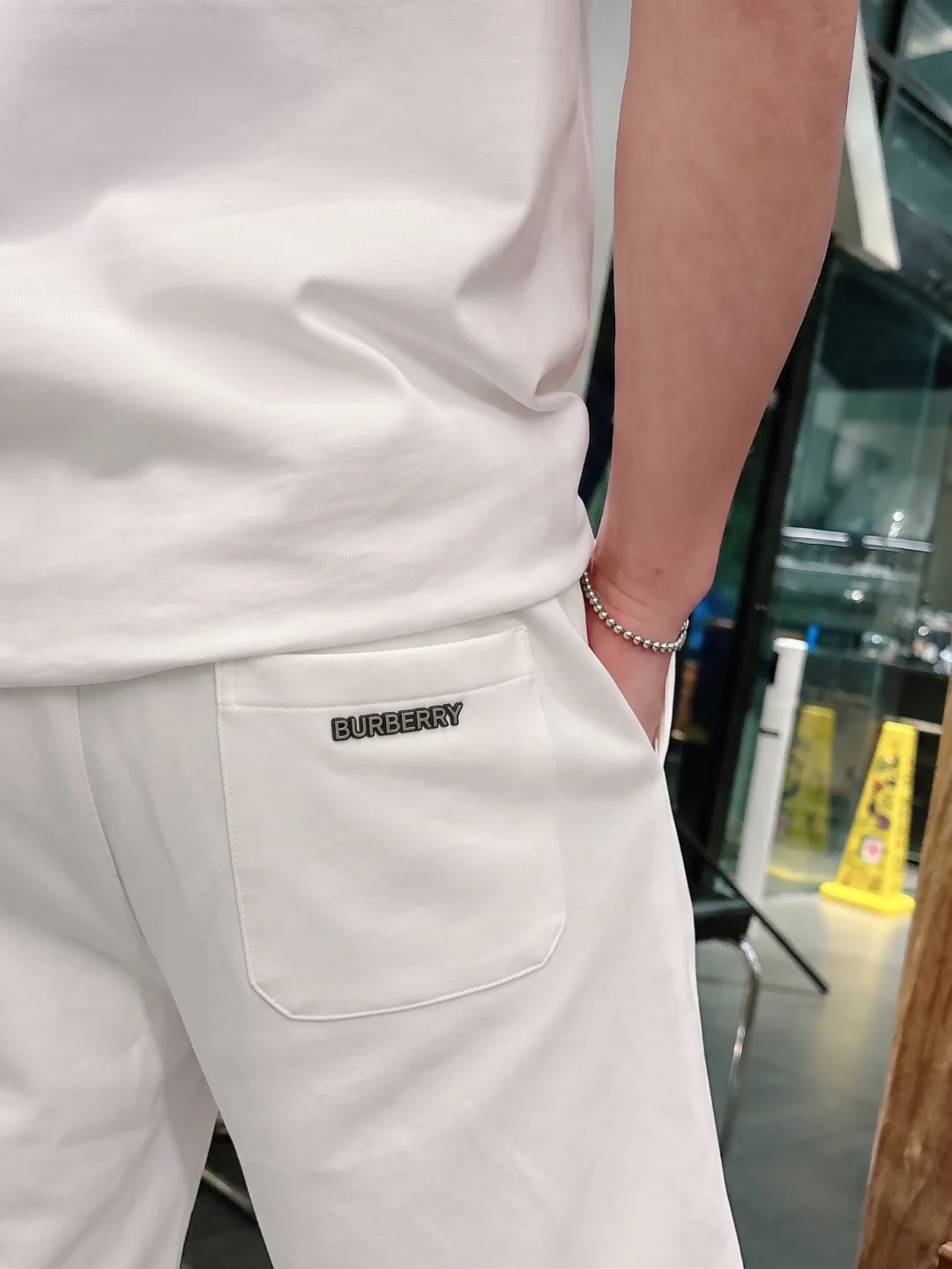 Men's Shorts BURBERRY 18246591