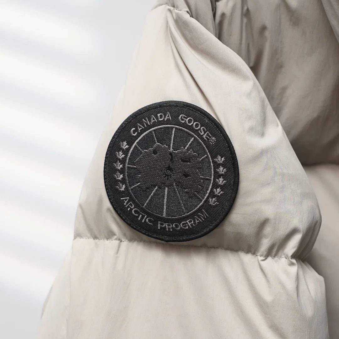 Women's Jackets And Down Jackets CANADA GOOSE 18188323