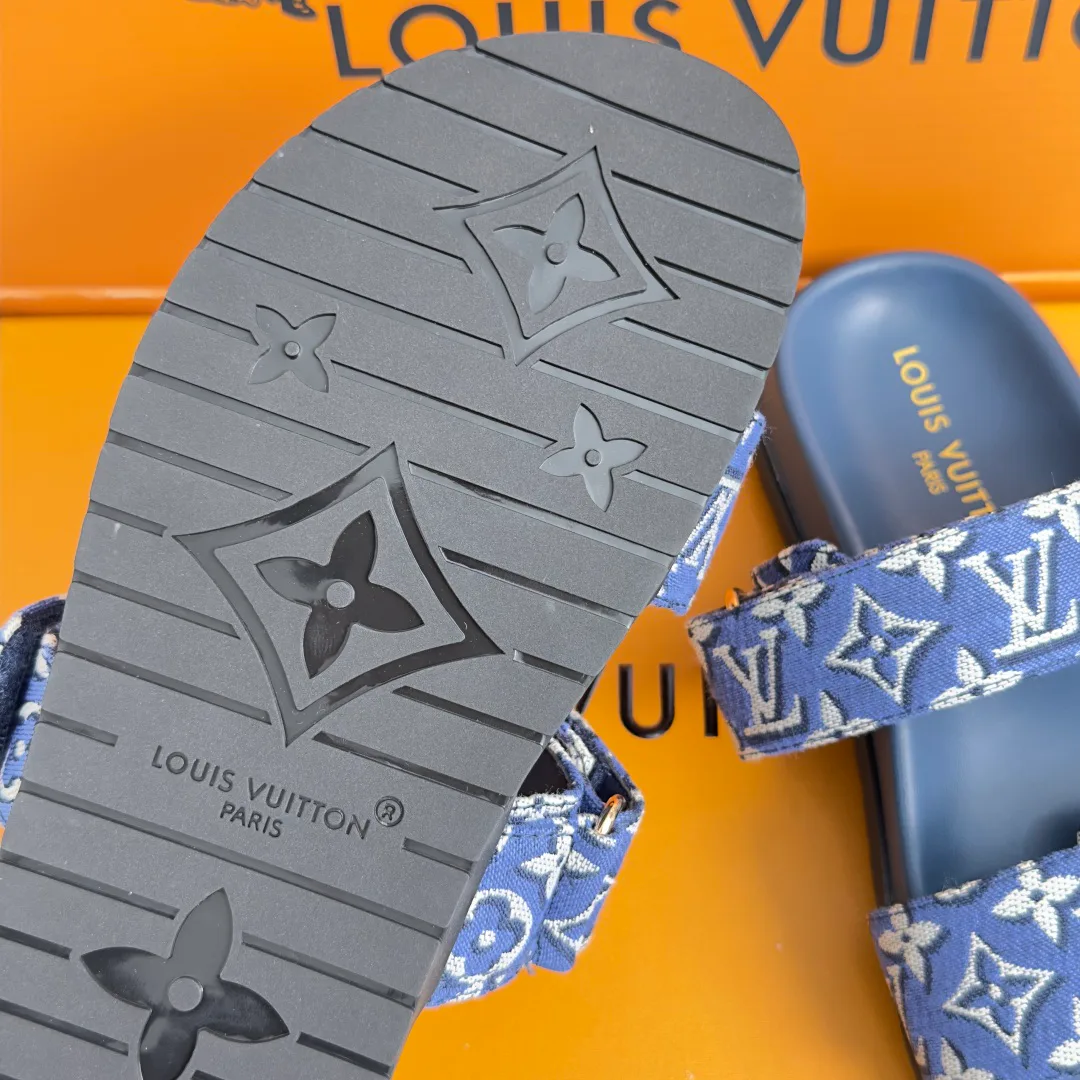 Women's Flip-Flops LOUIS VUITTON 17780720