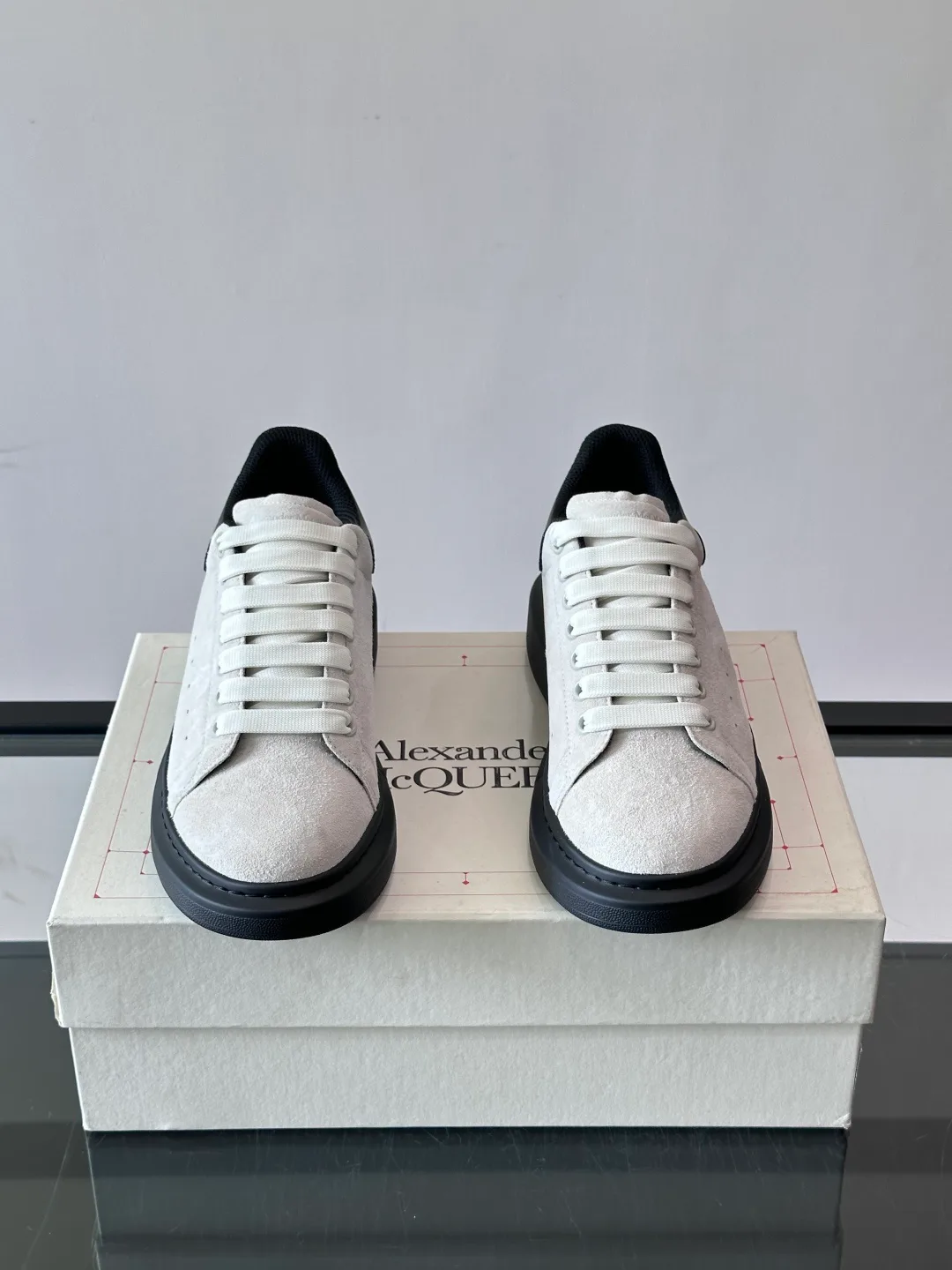 Women's Sneakers ALEXANDER MCQUEEN 17447549