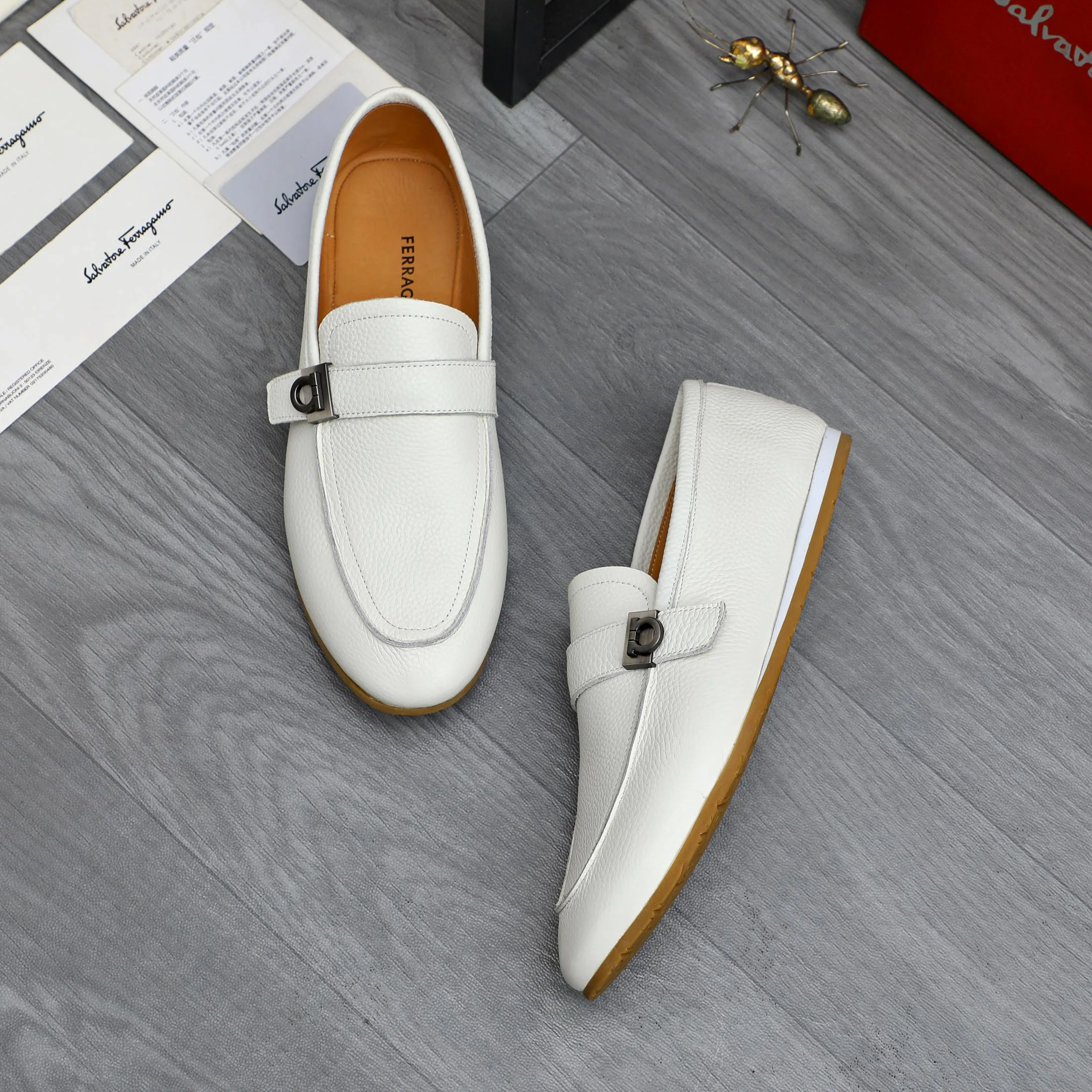 Men's Loafers And Dress Shoes SALVATORE FERRAGAMO 17366797