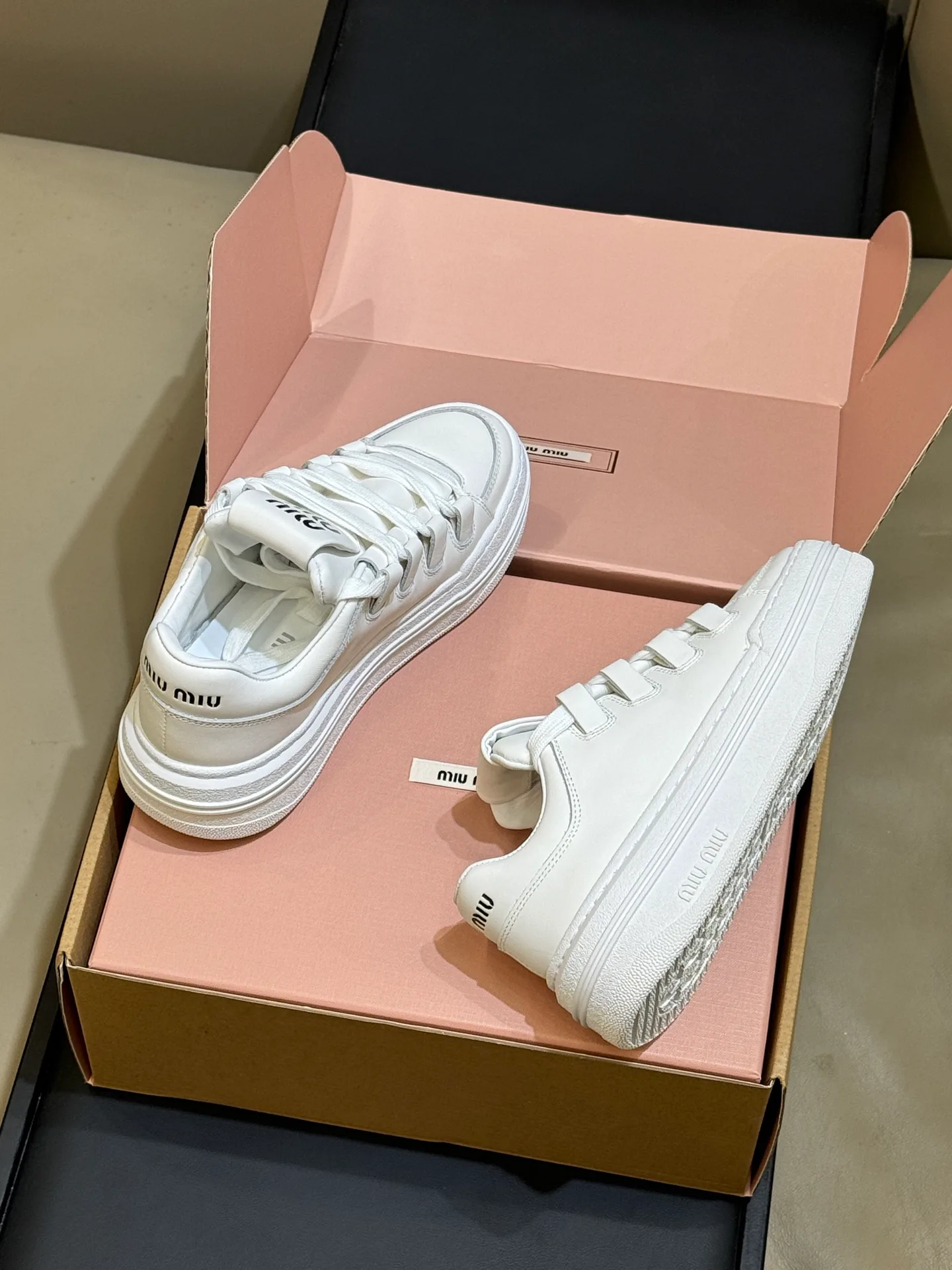 Women's Sneakers MIU MIU 18073096