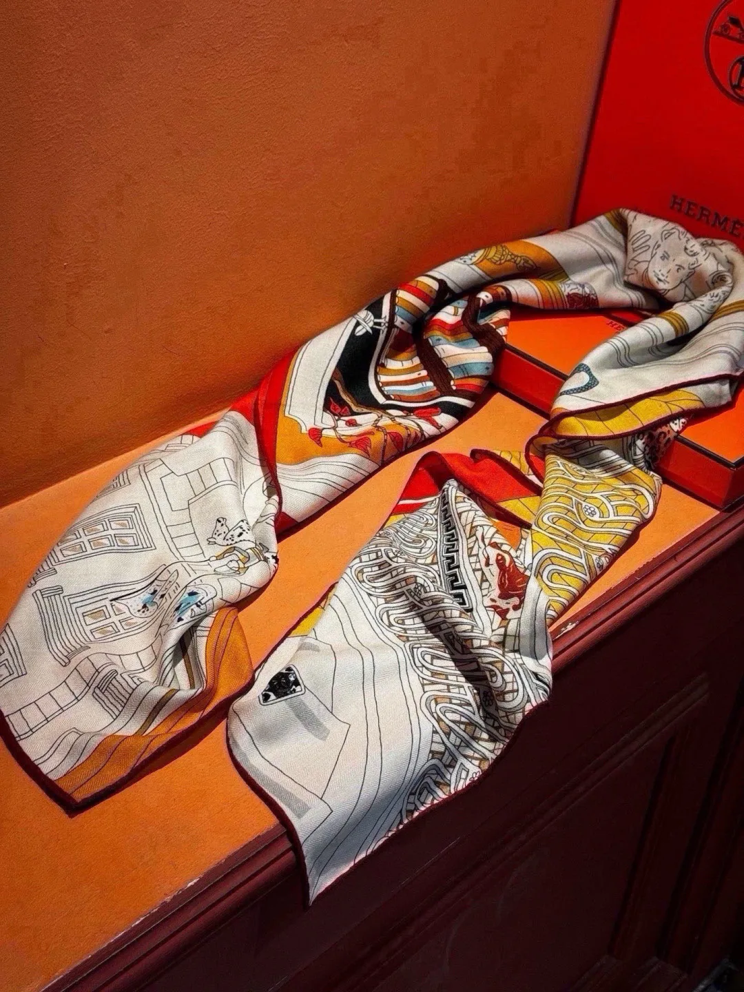 Silk Scarves HERMES 18222550