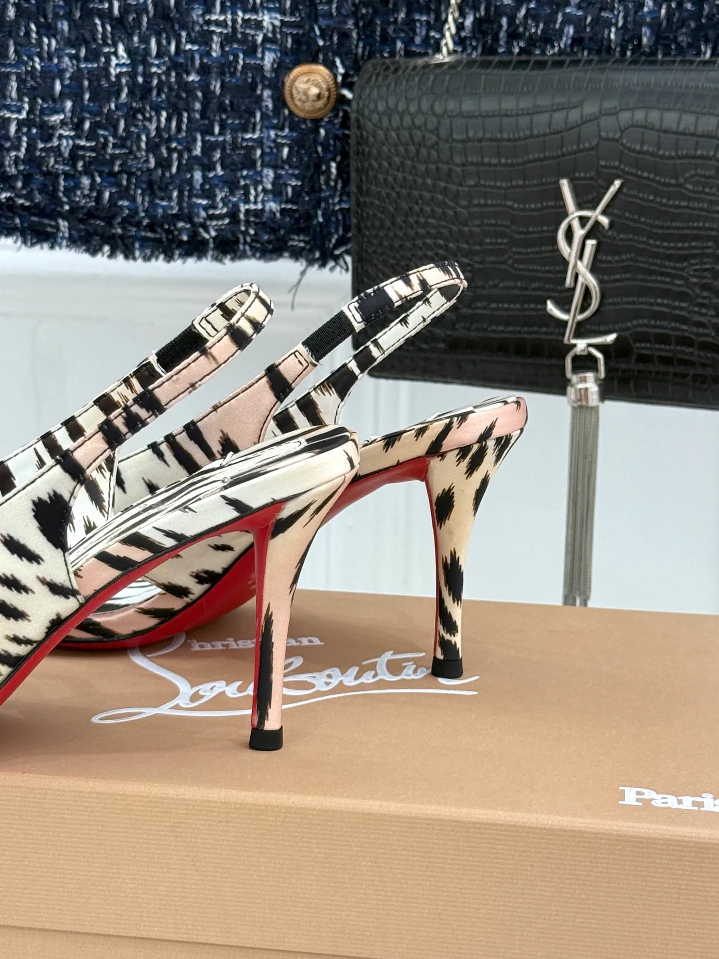 Women's Open-Toe Sandals CHRISTIAN LOUBOUTIN 18549077