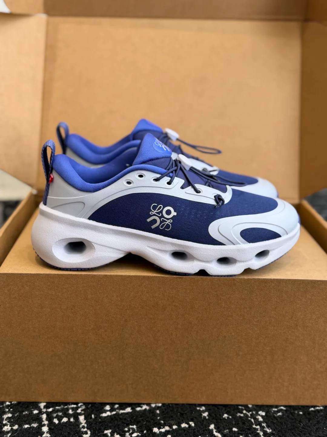 Women's Sneakers LOEWE 18139559