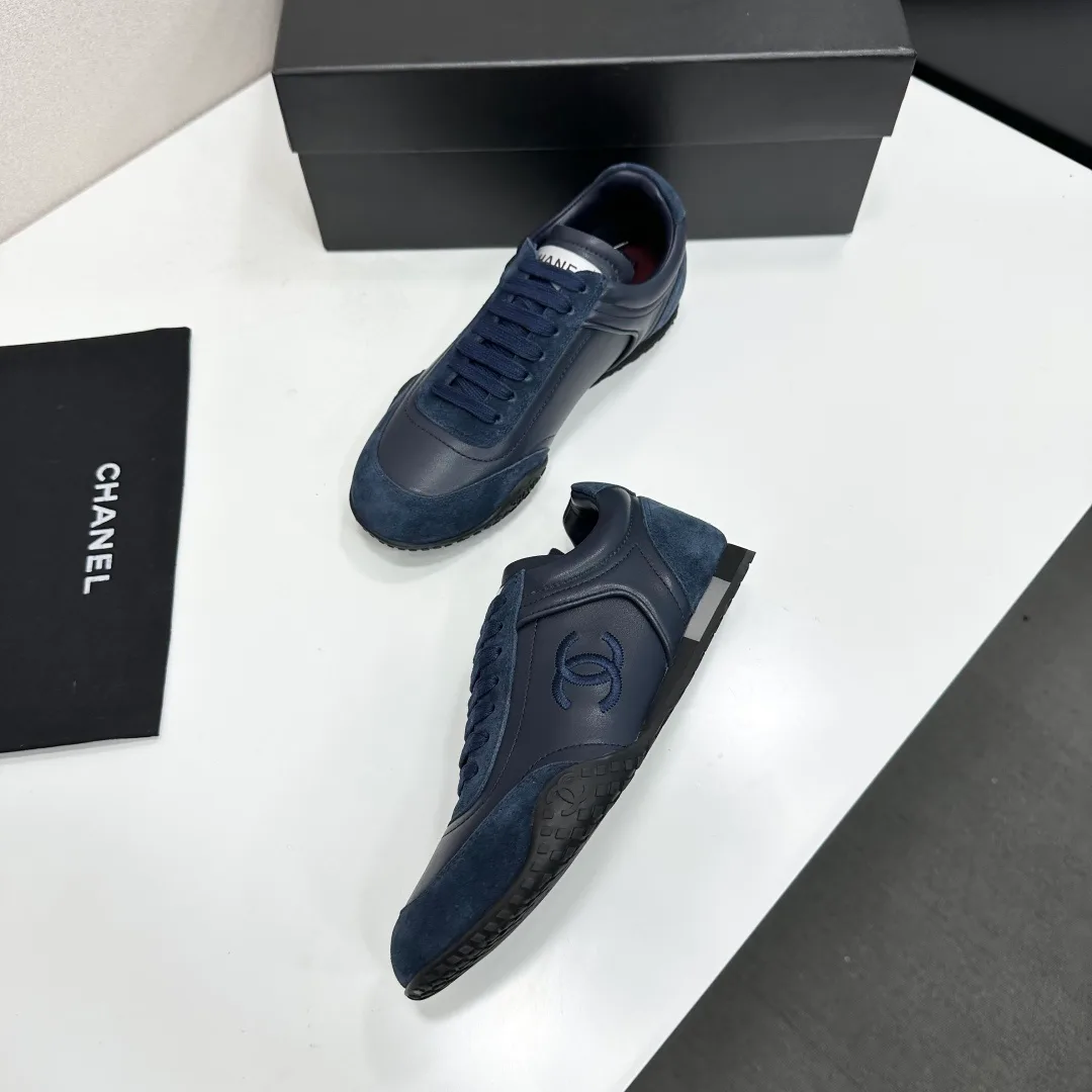 Women's Sneakers CHANEL 18083877