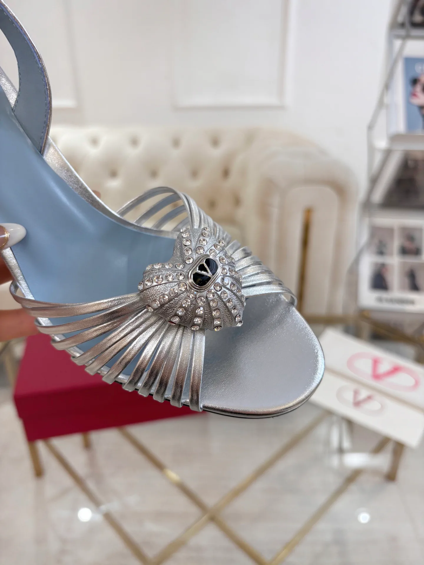 Women's Open-Toe Sandals VALENTINO 18135278