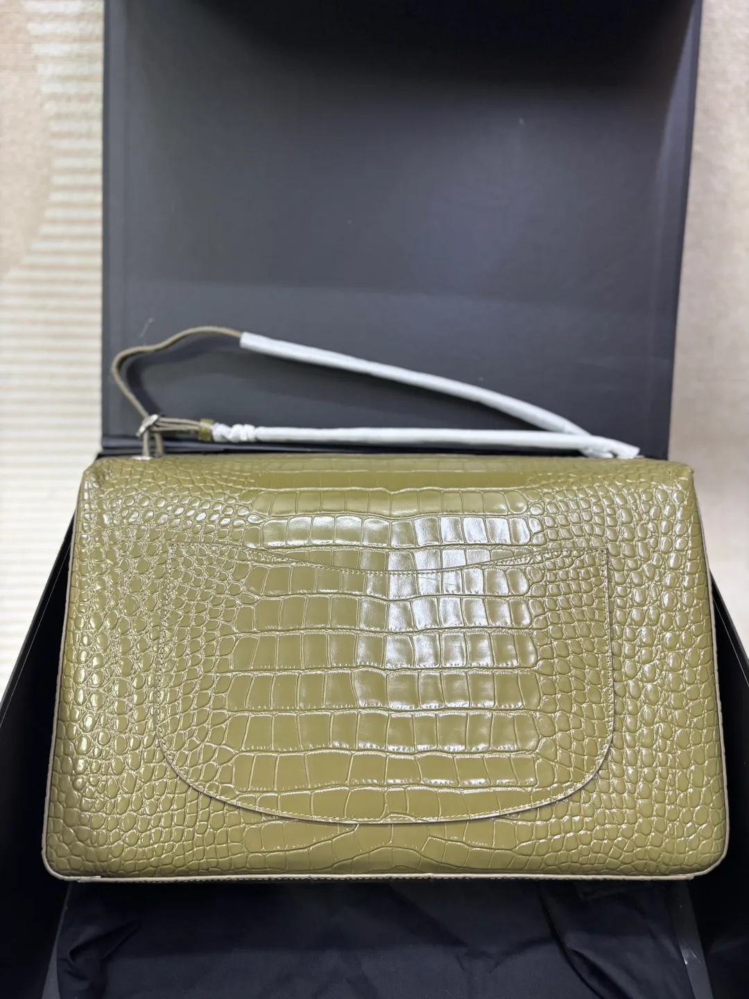 Классические Сумки Женские Chanel 18605316