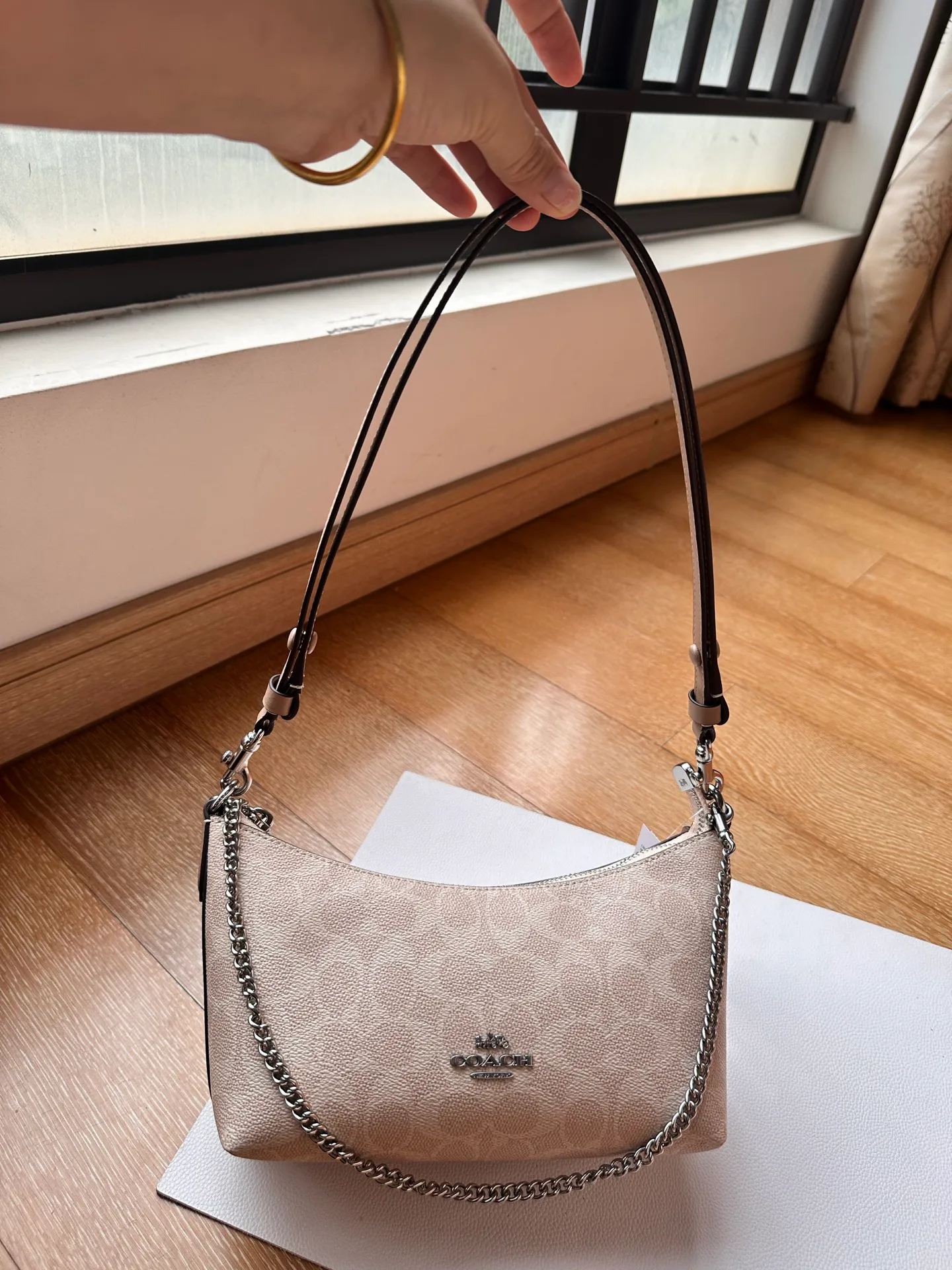 Women's Classic Handbags COACH 17961082