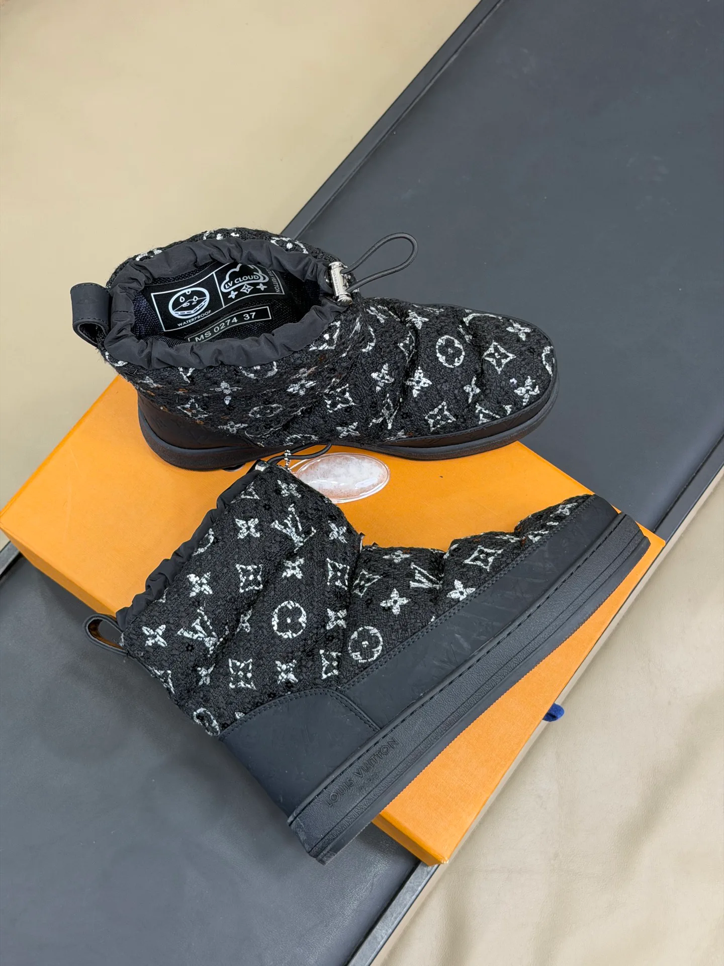 Women's Ugg Boots LOUIS VUITTON 18498044