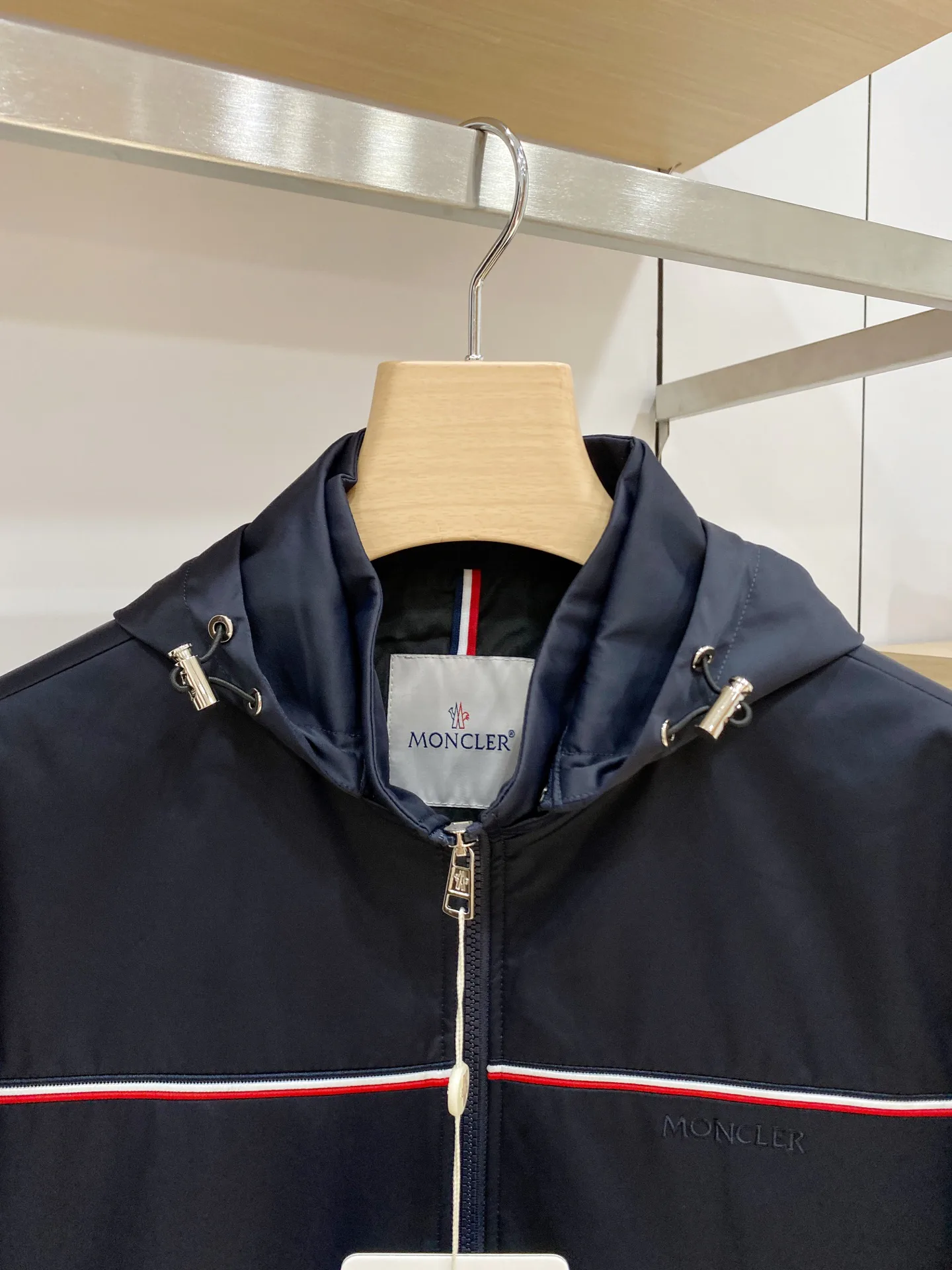 Men's Jackets And Down Jackets MONCLER 17826826