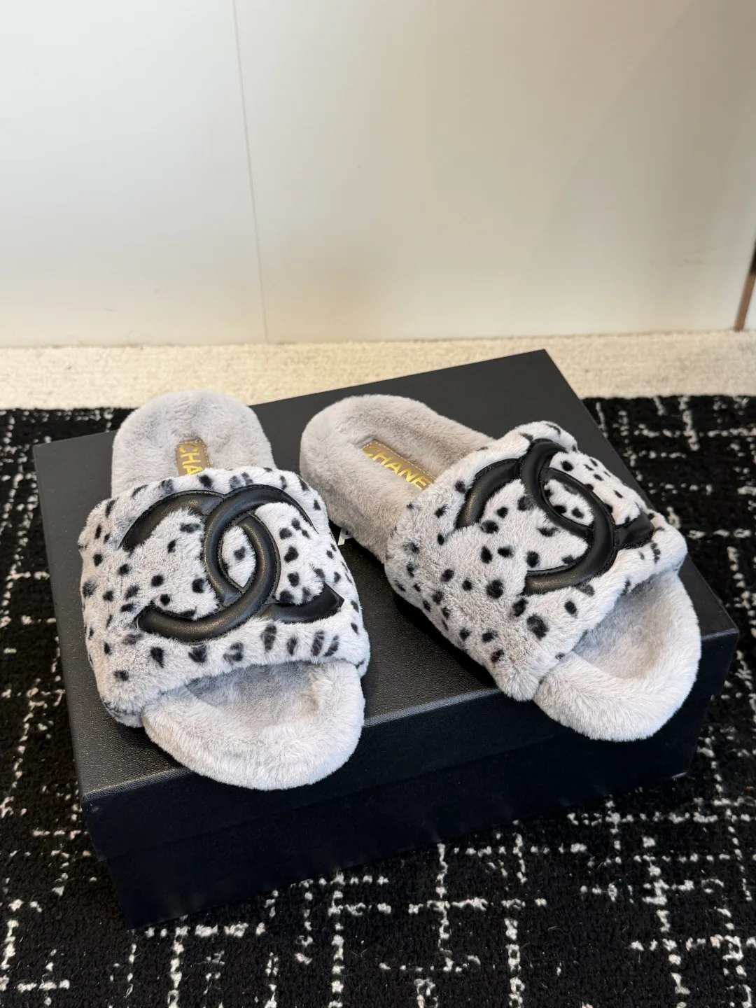 Women's Slippers CHANEL 18053856