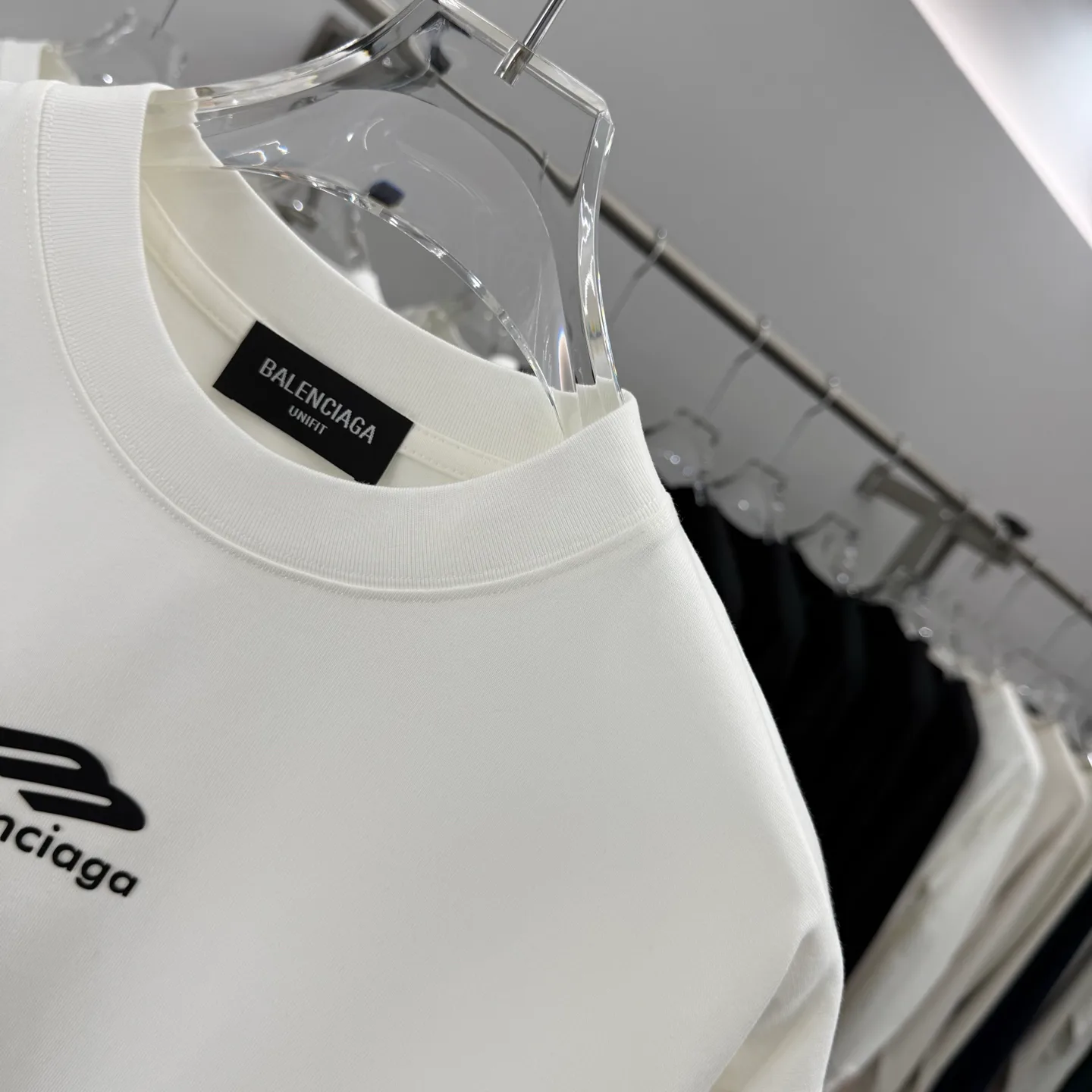 Men's T-Shirts BALENCIAGA 18408259