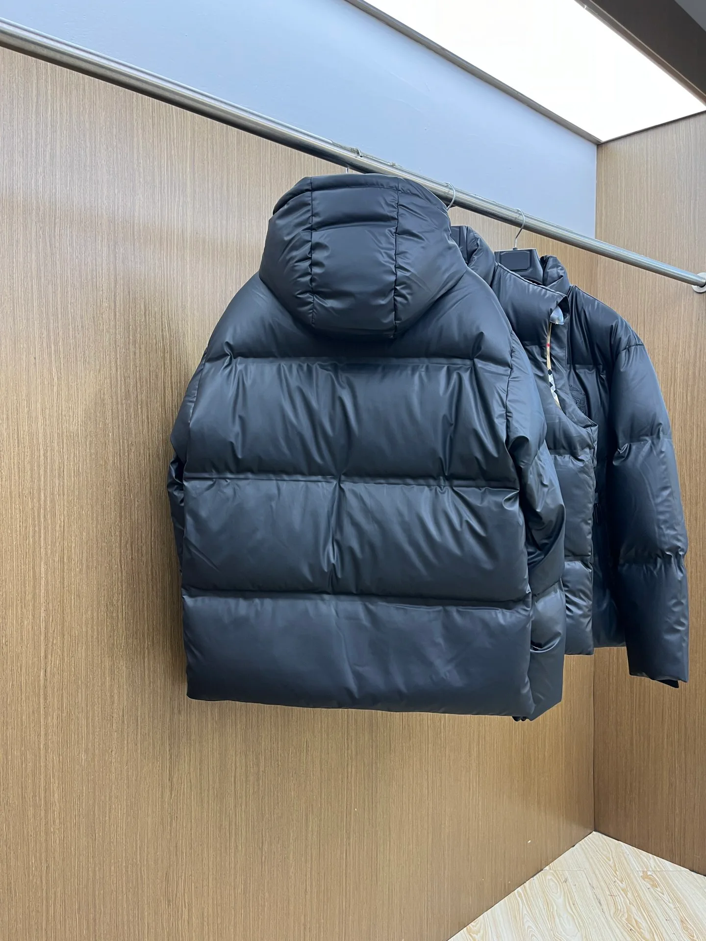 Men's Jackets And Down Jackets BURBERRY 18194611