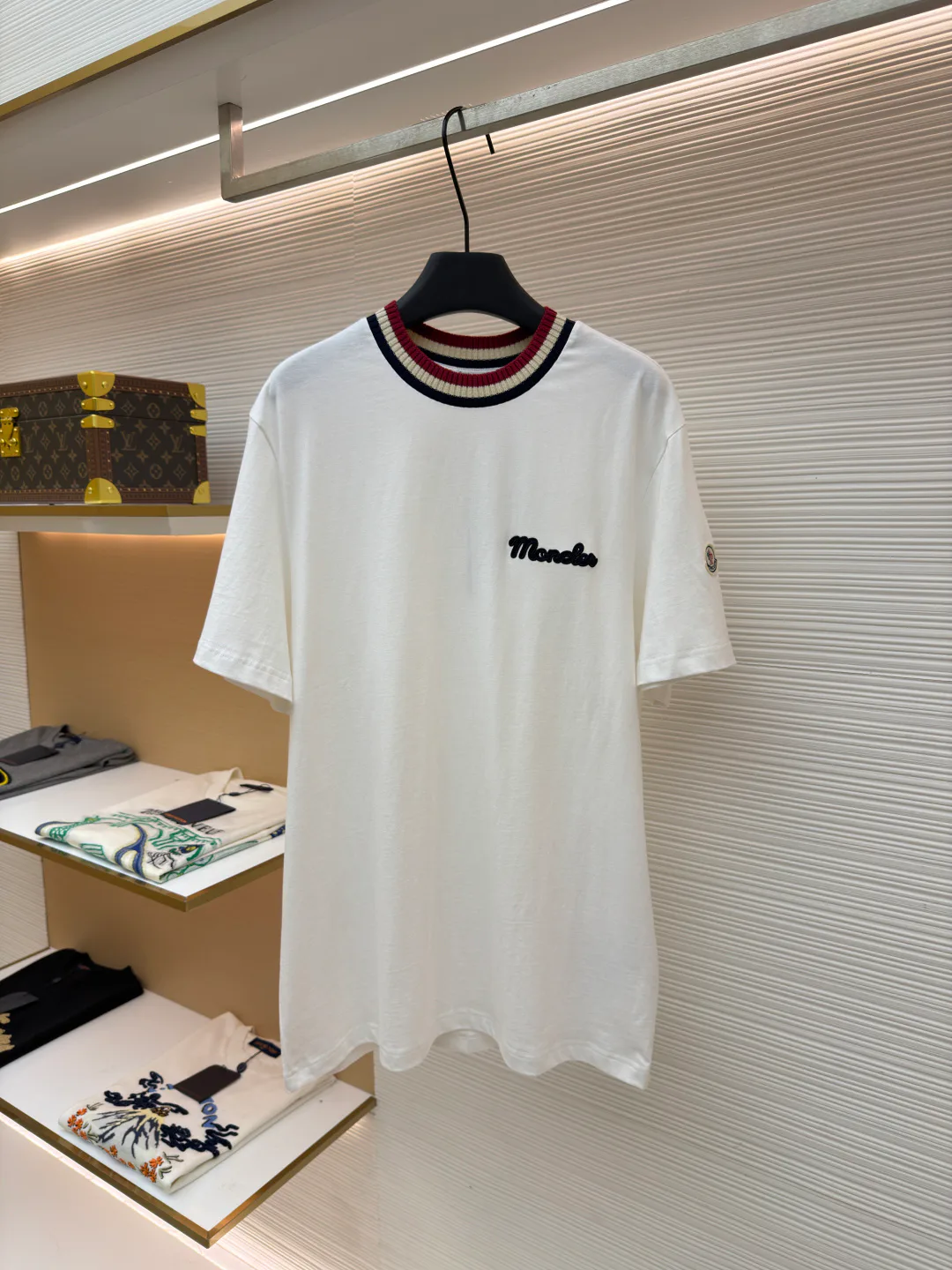 Футболки Мужские Moncler 18669189