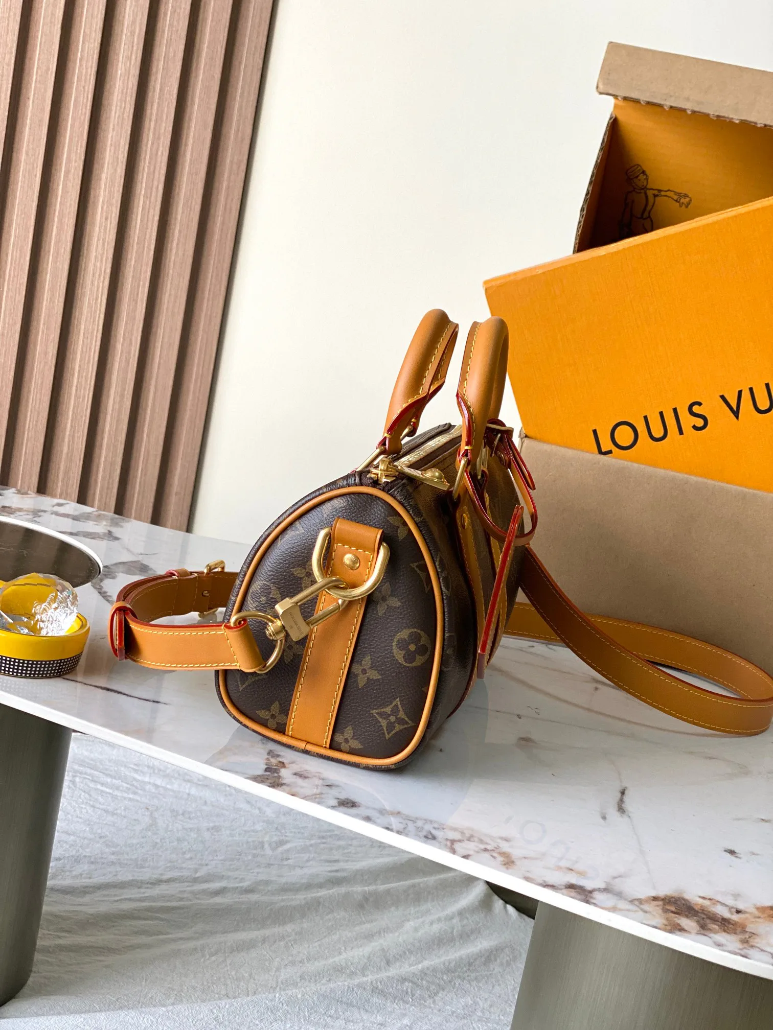 Классические Сумки Женские Louis Vuitton 18558442