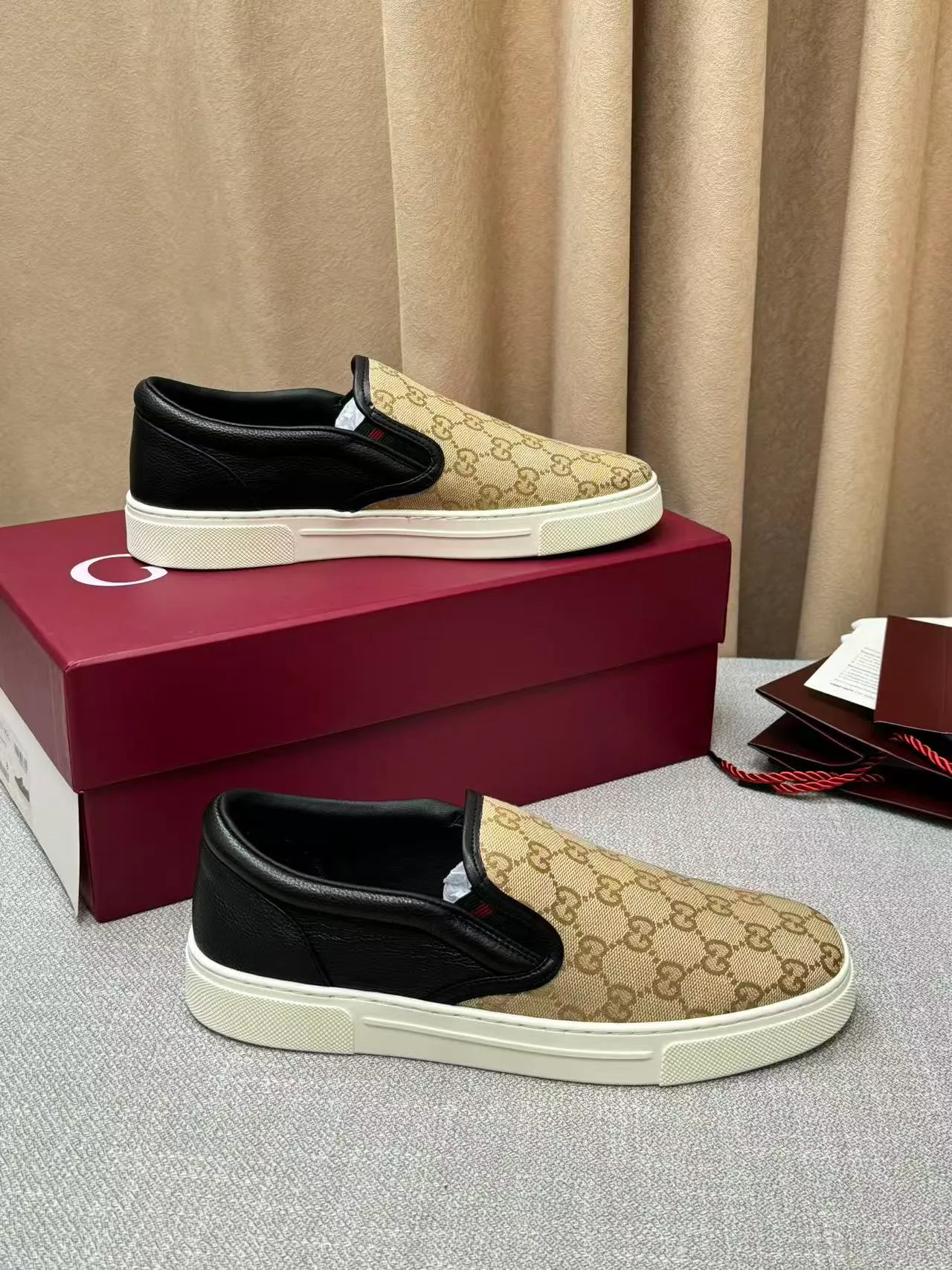 Men's Sneakers GUCCI 17620473