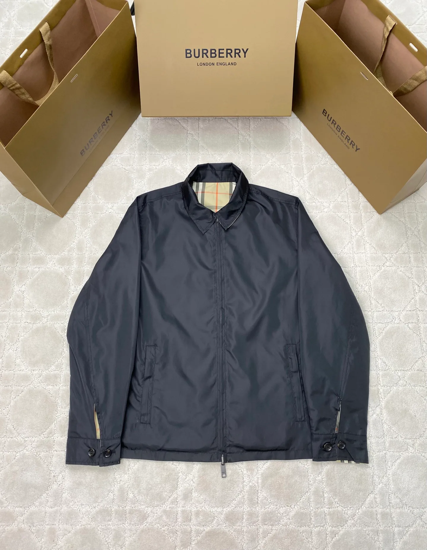 Men's Jackets And Down Jackets BURBERRY 18074125