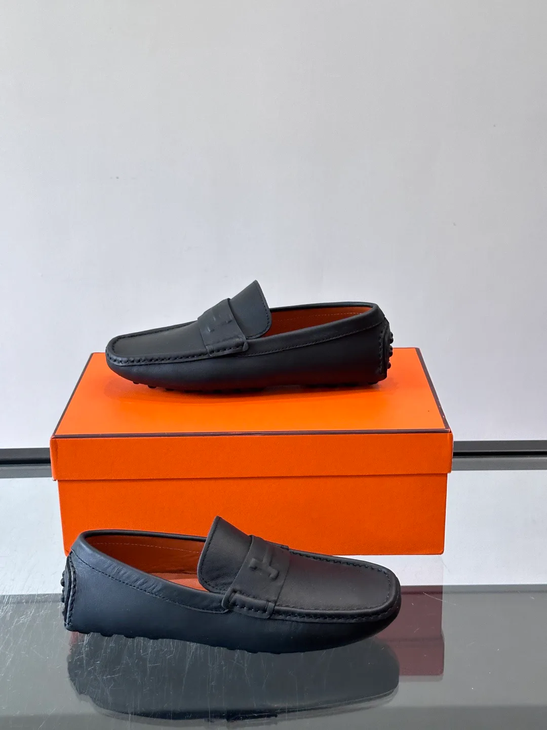 Men's Loafers And Dress Shoes HERMES 18102670