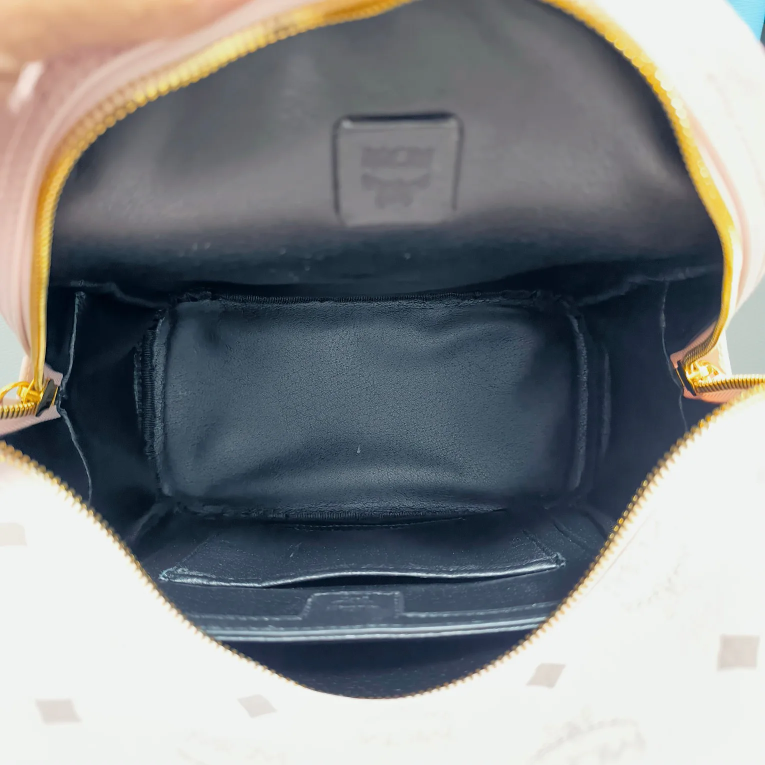 Women's Classic Handbags MCM 17896744