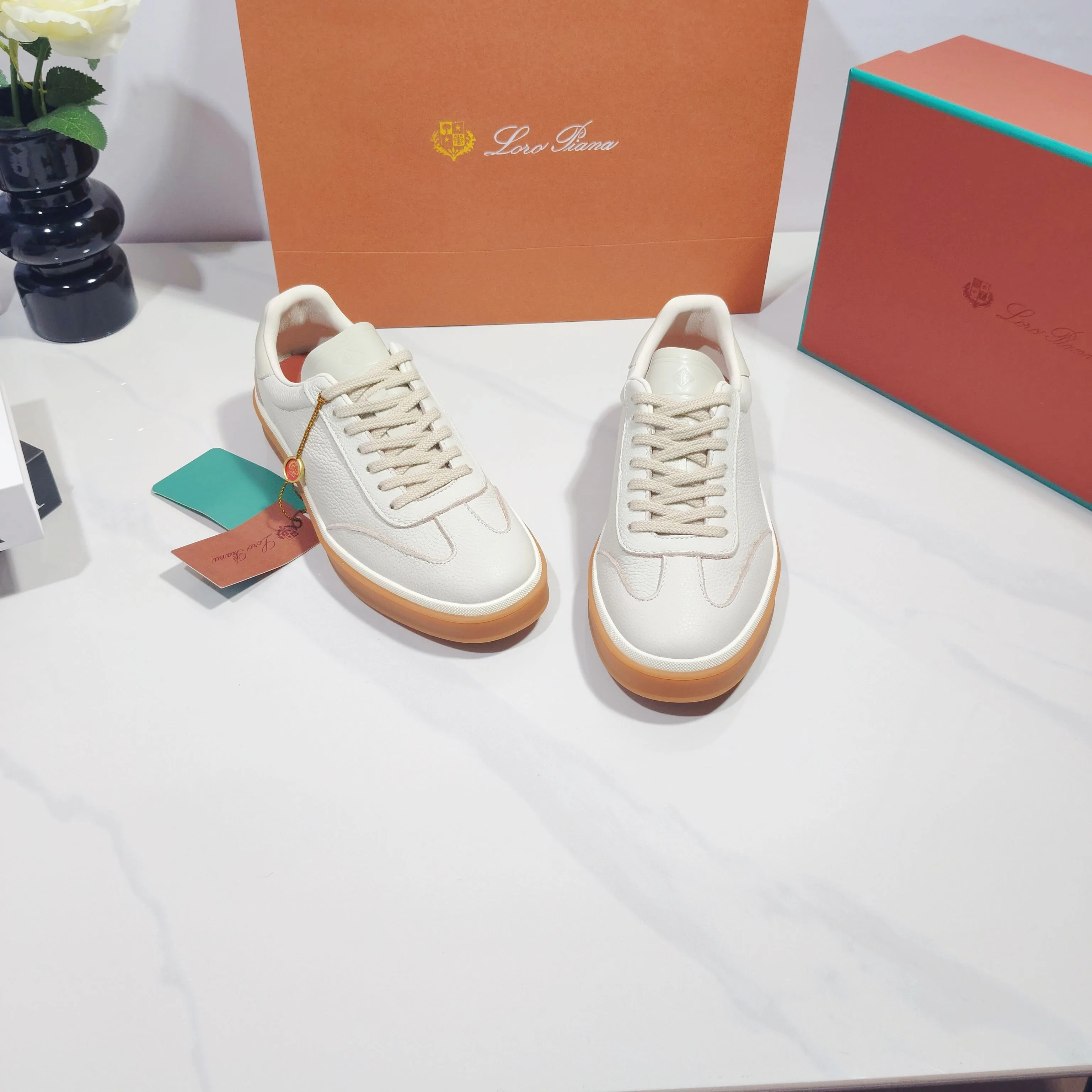 Women's Sneakers LORO PIANA 17961946