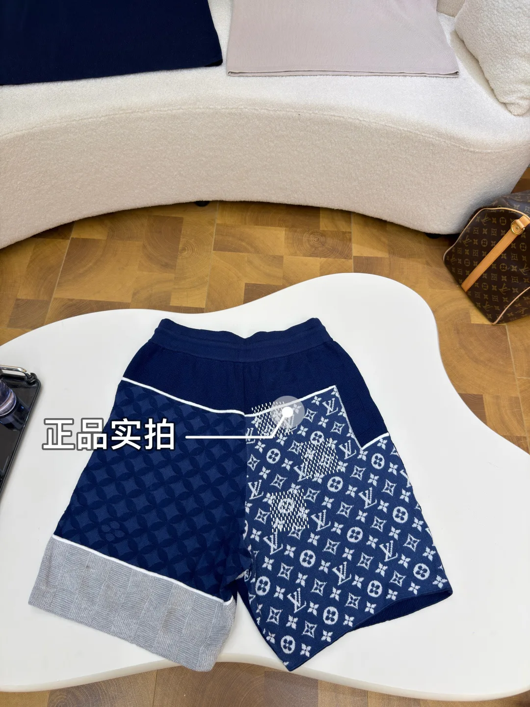 Men's Shorts LOUIS VUITTON 17527111