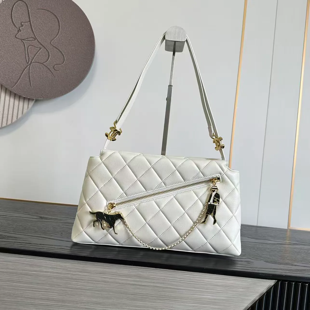 Women's Classic Handbags CHANEL 18058732