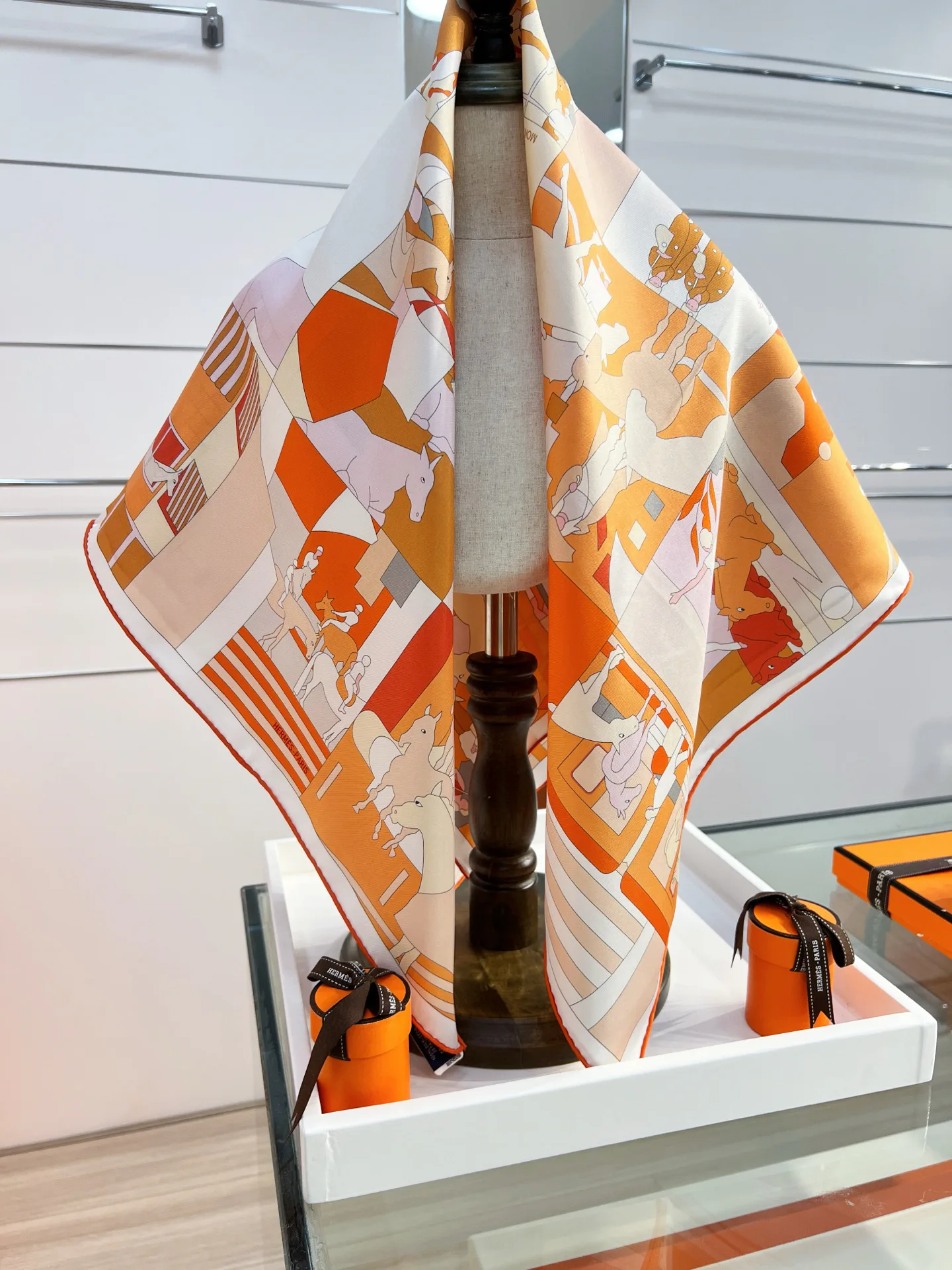 Silk Scarves HERMES 17991762