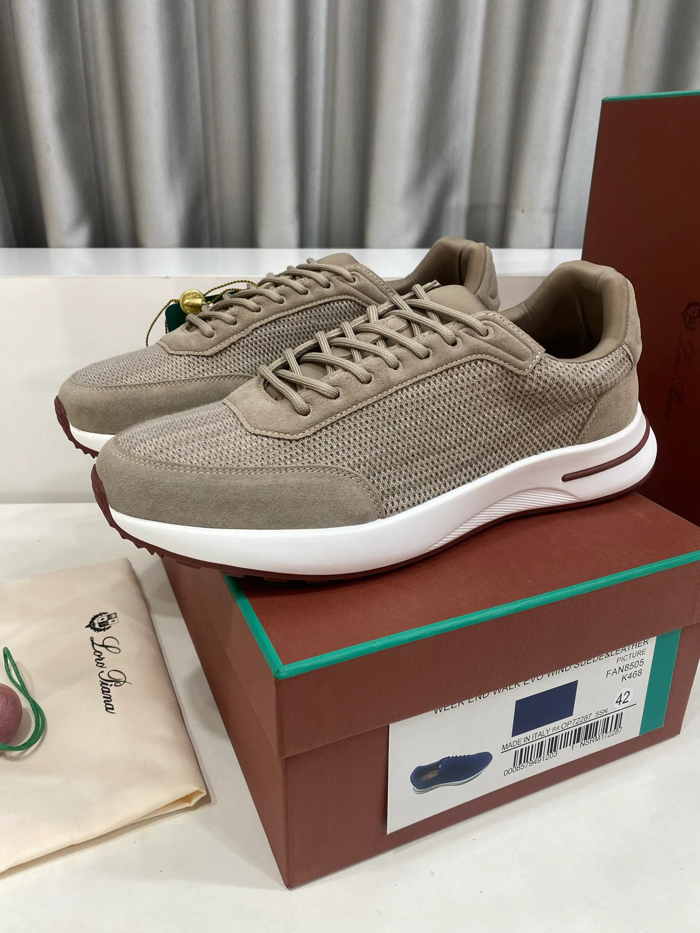 Men's Sneakers LORO PIANA 17485924