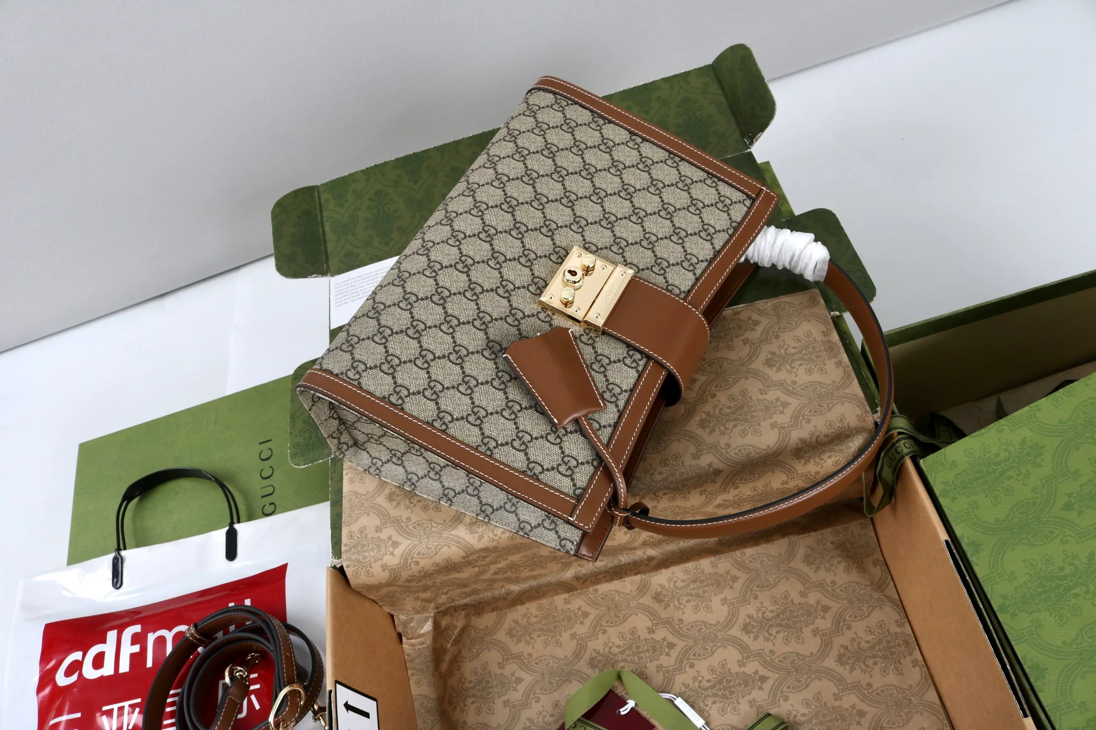 Women's Classic Handbags GUCCI 18361916