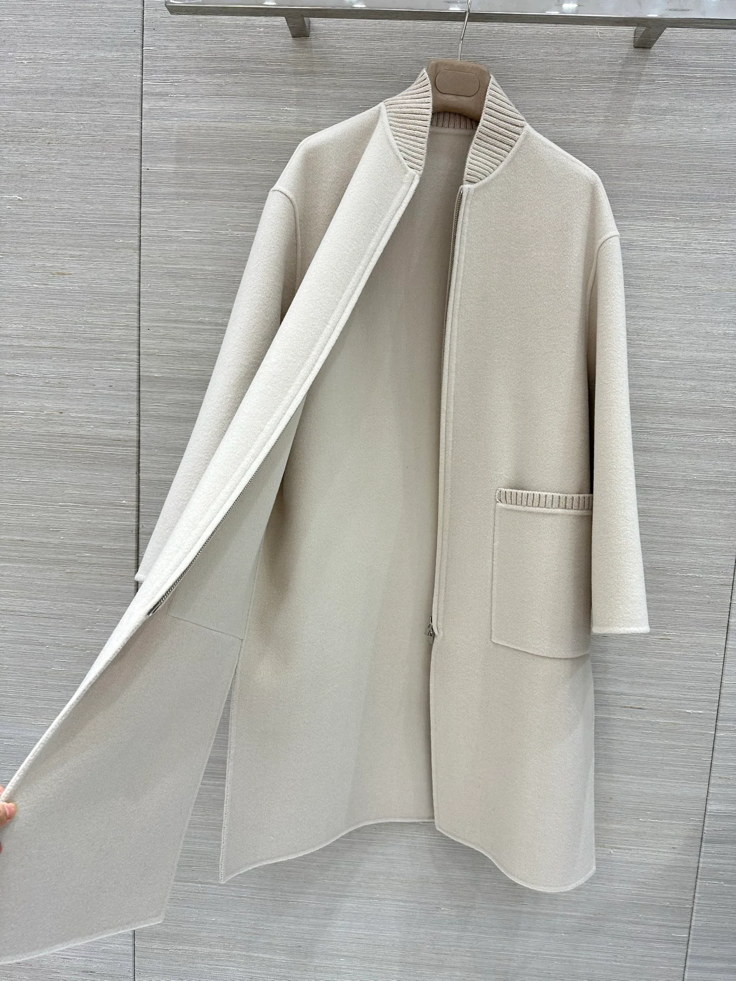 Women's Coats LORO PIANA 18230344