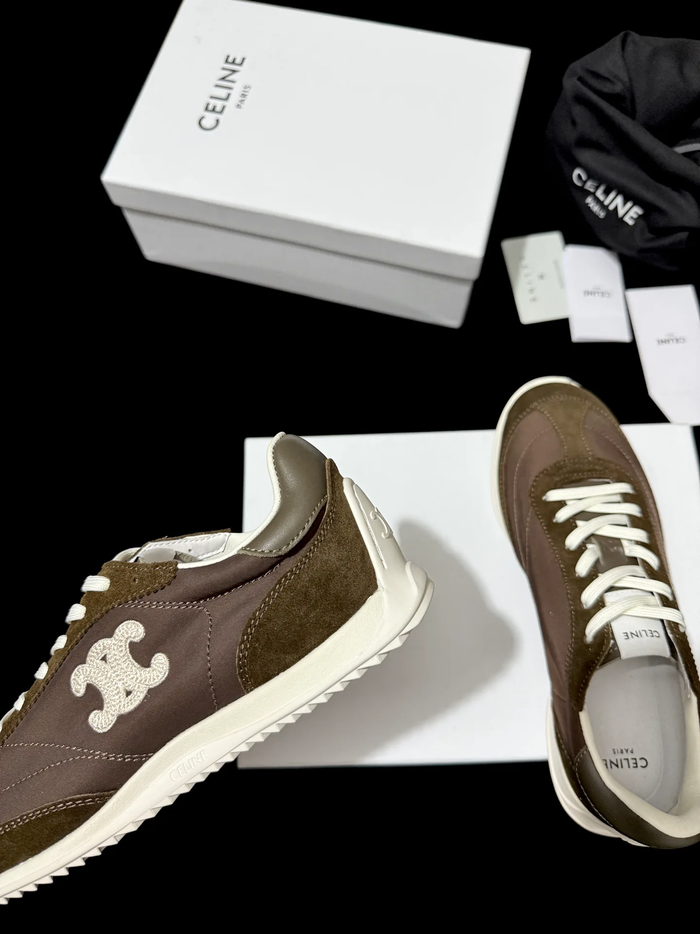 Women's Sneakers CELINE 18110391