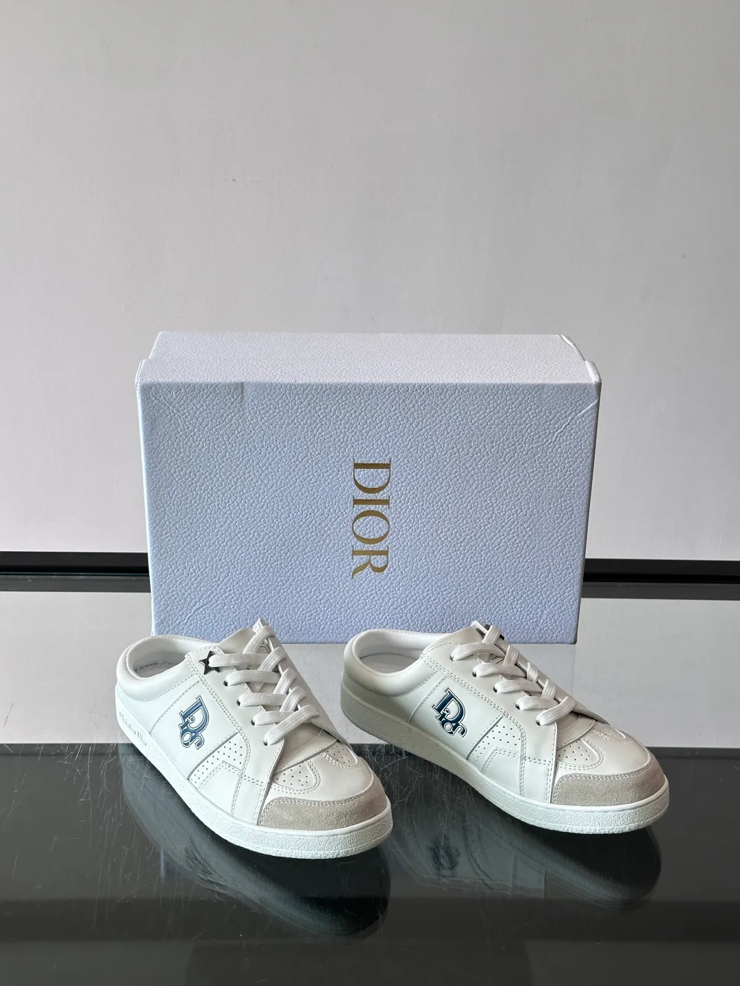 Women's Sneakers CHRISTIAN DIOR 18102609