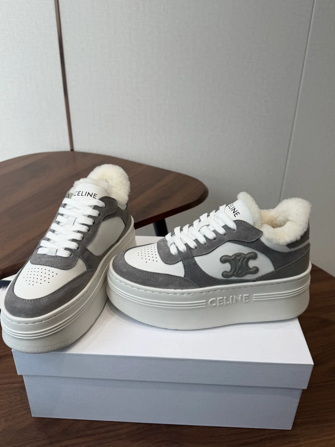 Кроссовки Женские Celine 18670159