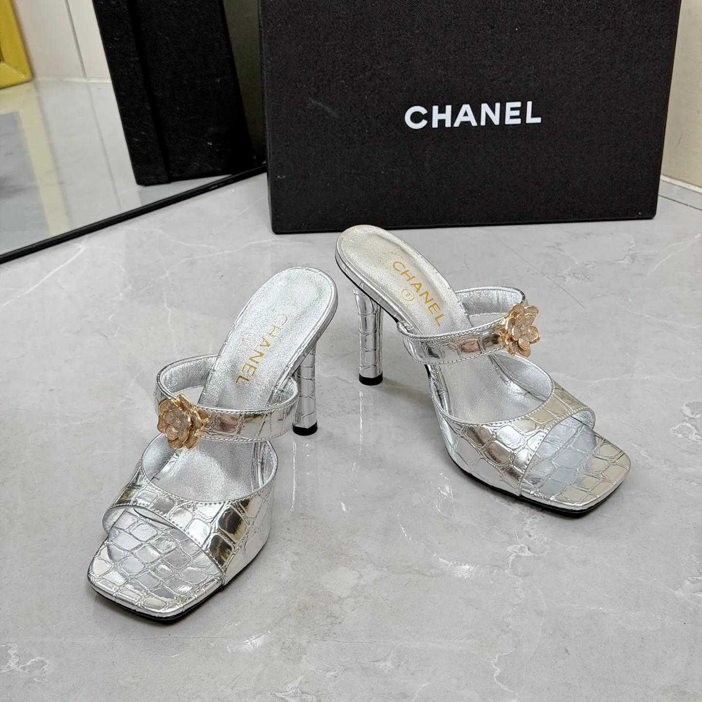 Women's Open-Toe Sandals CHANEL 17335035