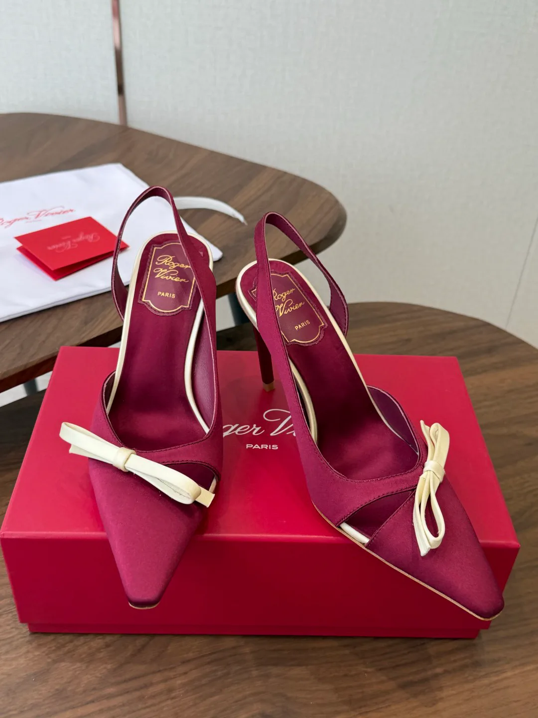 Women's Open-Toe Sandals ROGER VIVIER 17461343