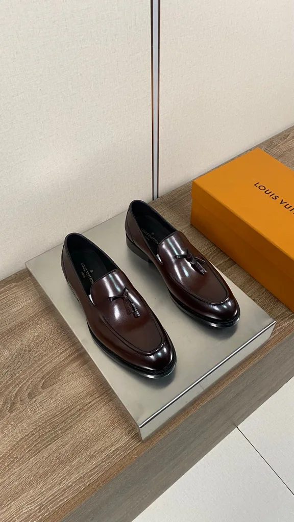 Men's Loafers And Dress Shoes LOUIS VUITTON 18193962